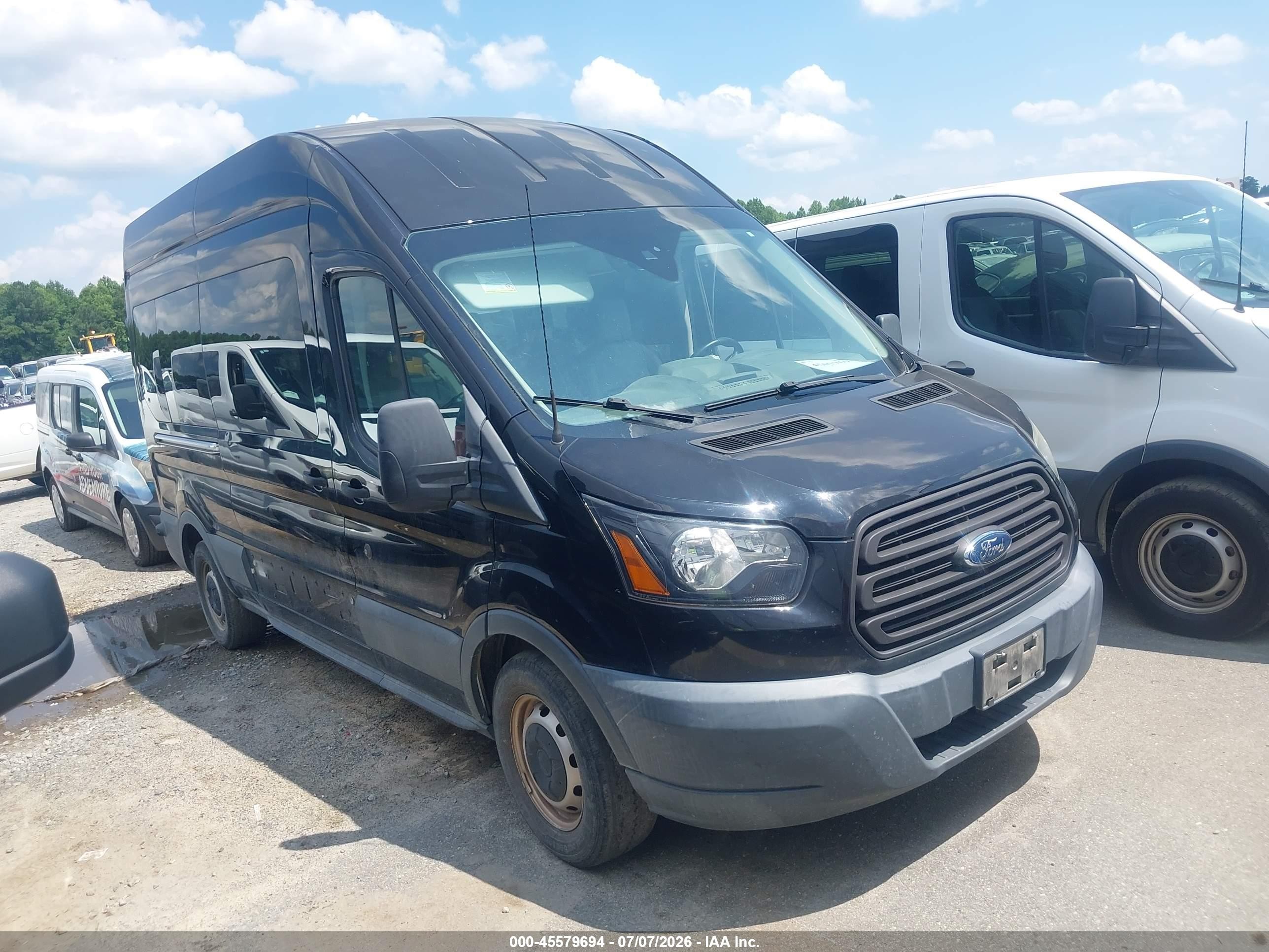 2017 Ford Transit XLT, VIN 1FBAX2XM6HKB26663 — Обычный износ
