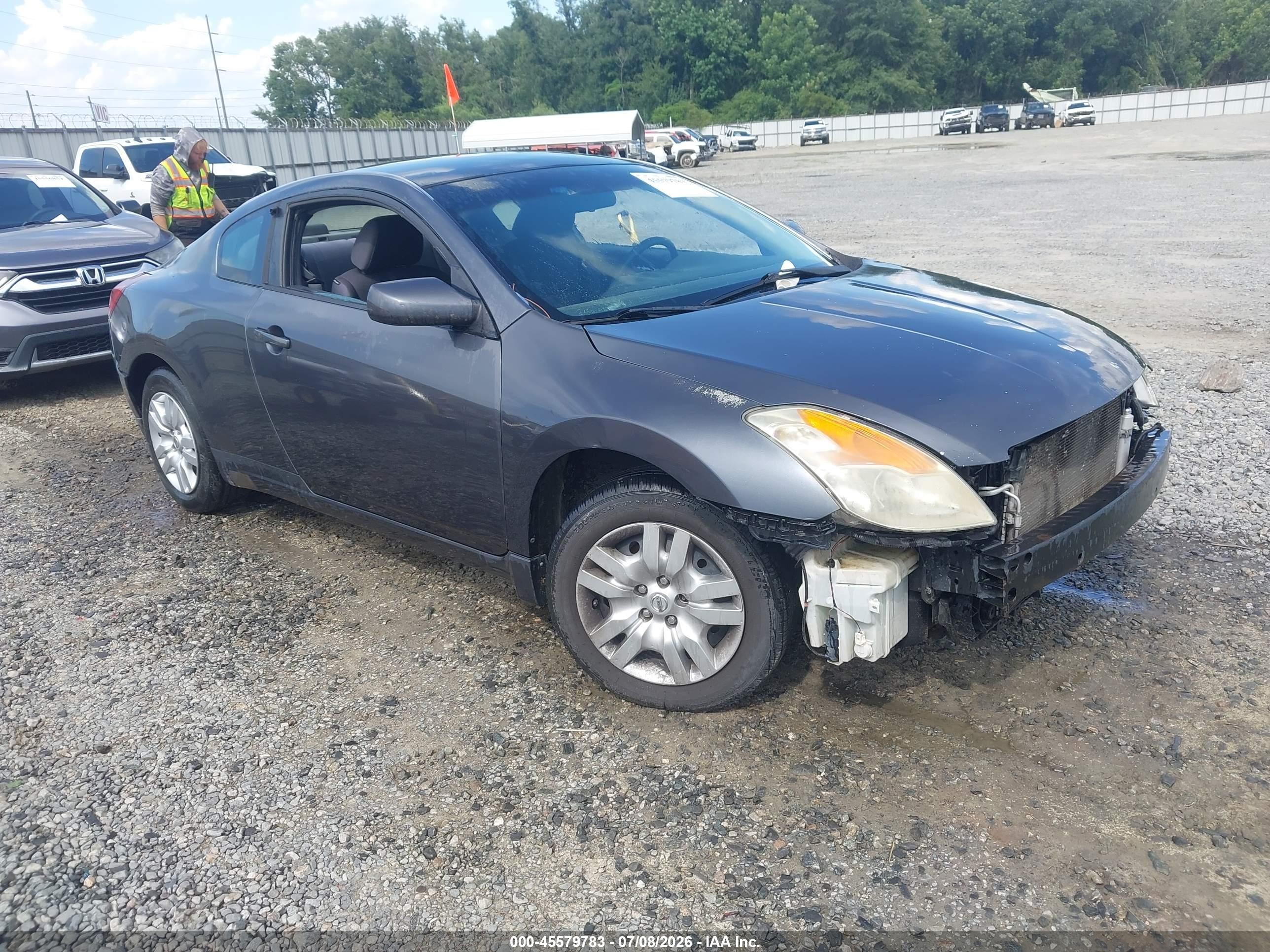 2009 Nissan Altima S, VIN 1N4AL24E89C139517 — Front end