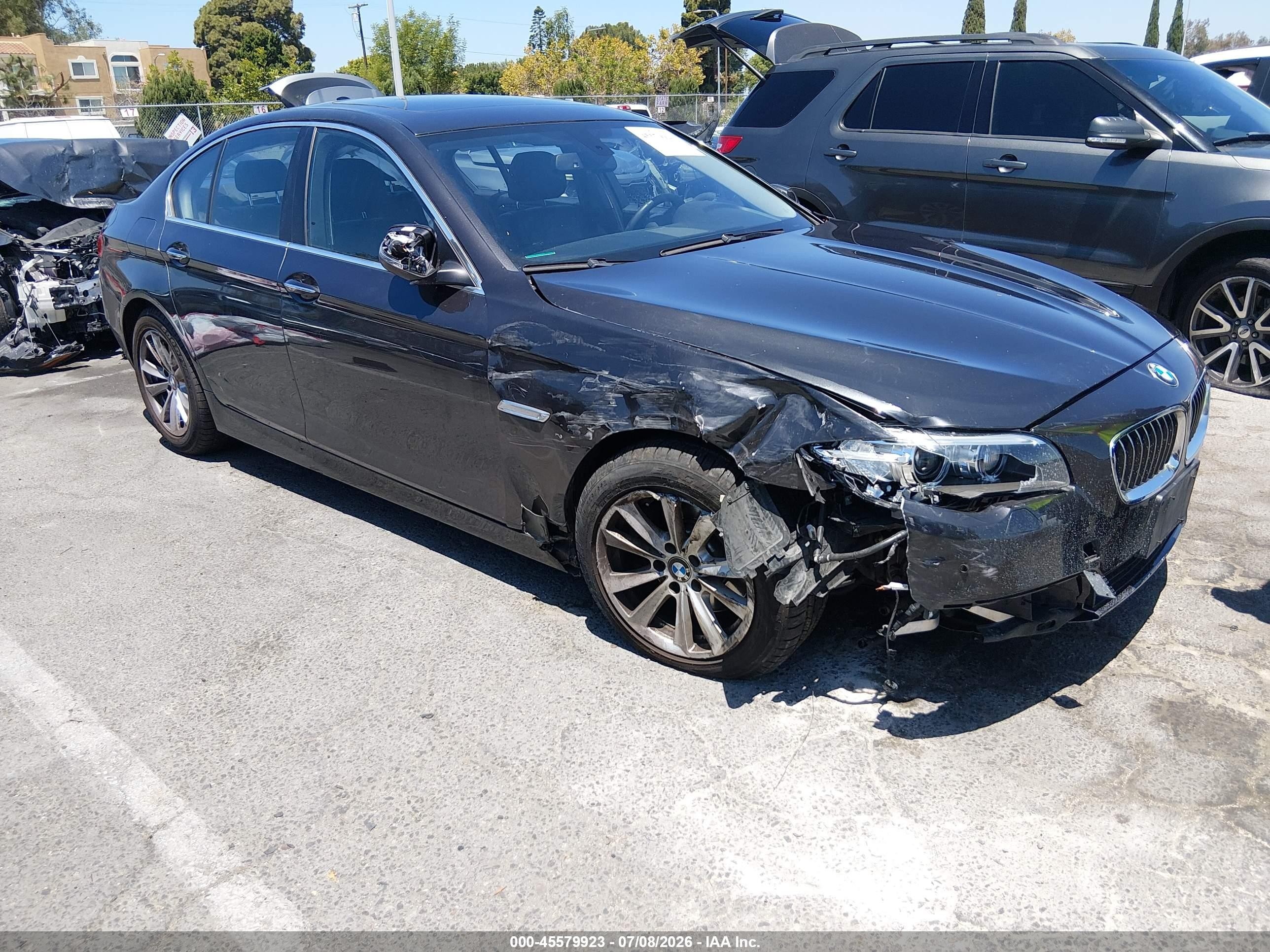 2016 BMW 5 Series 528i xDrive, VIN WBA5A7C52GG146630 — Front end