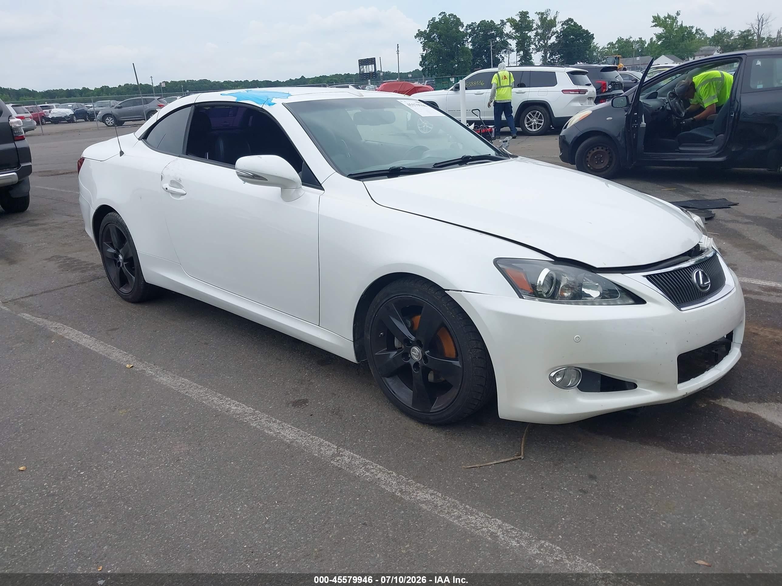 2012 Lexus IS 250 C, VIN JTHFF2C20C2522099 — Side
