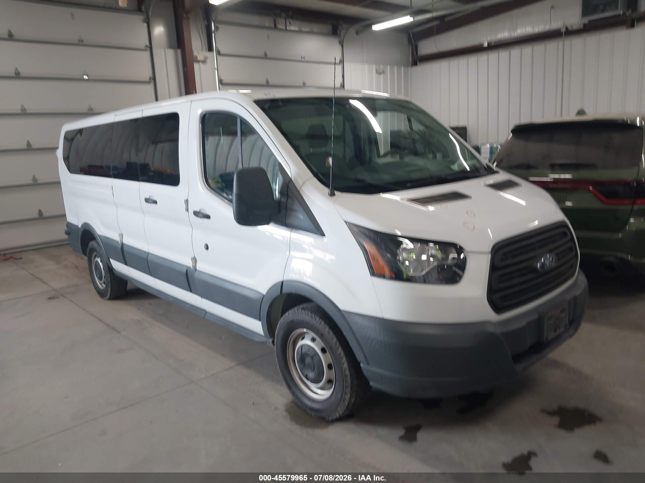 2018 Ford Transit Passenger XL, VIN 1FBZX2ZM2JKB42901 — Normal wear