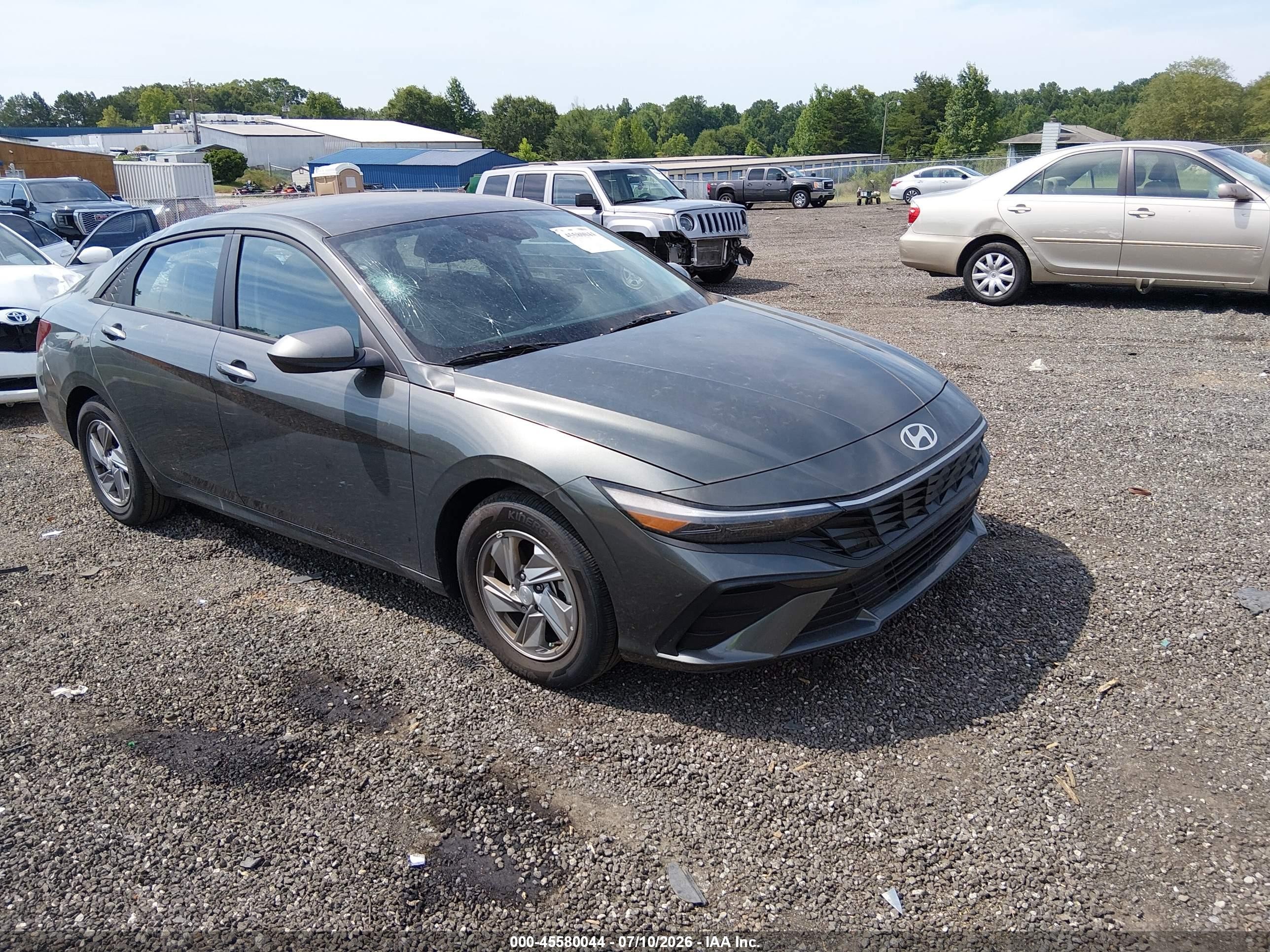 2025 Hyundai Elantra SE, VIN KMHLL4DG2SU885909 — Крыша