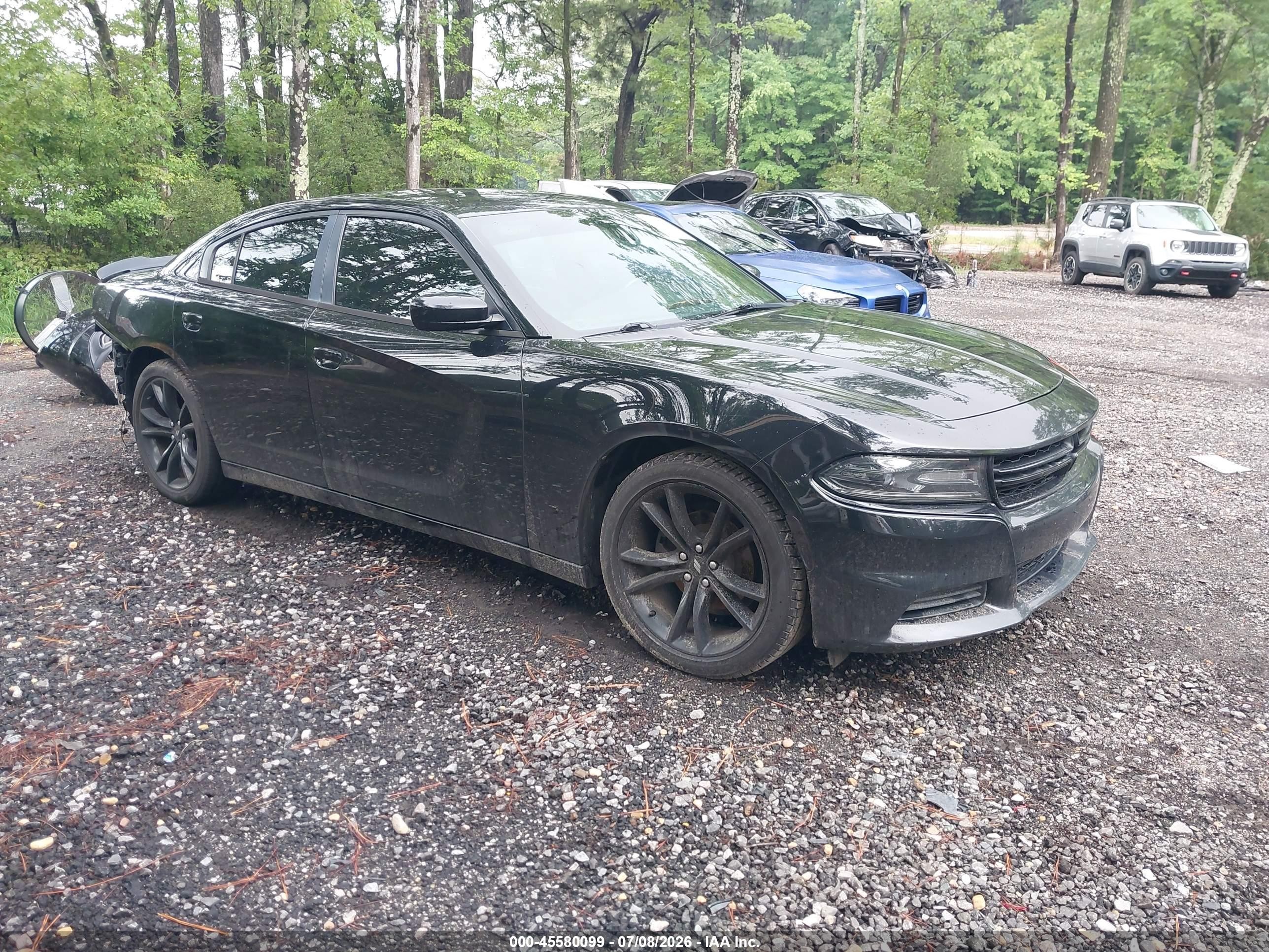 2016 Dodge Charger SE, VIN 2C3CDXBG6GH205384 — Зад