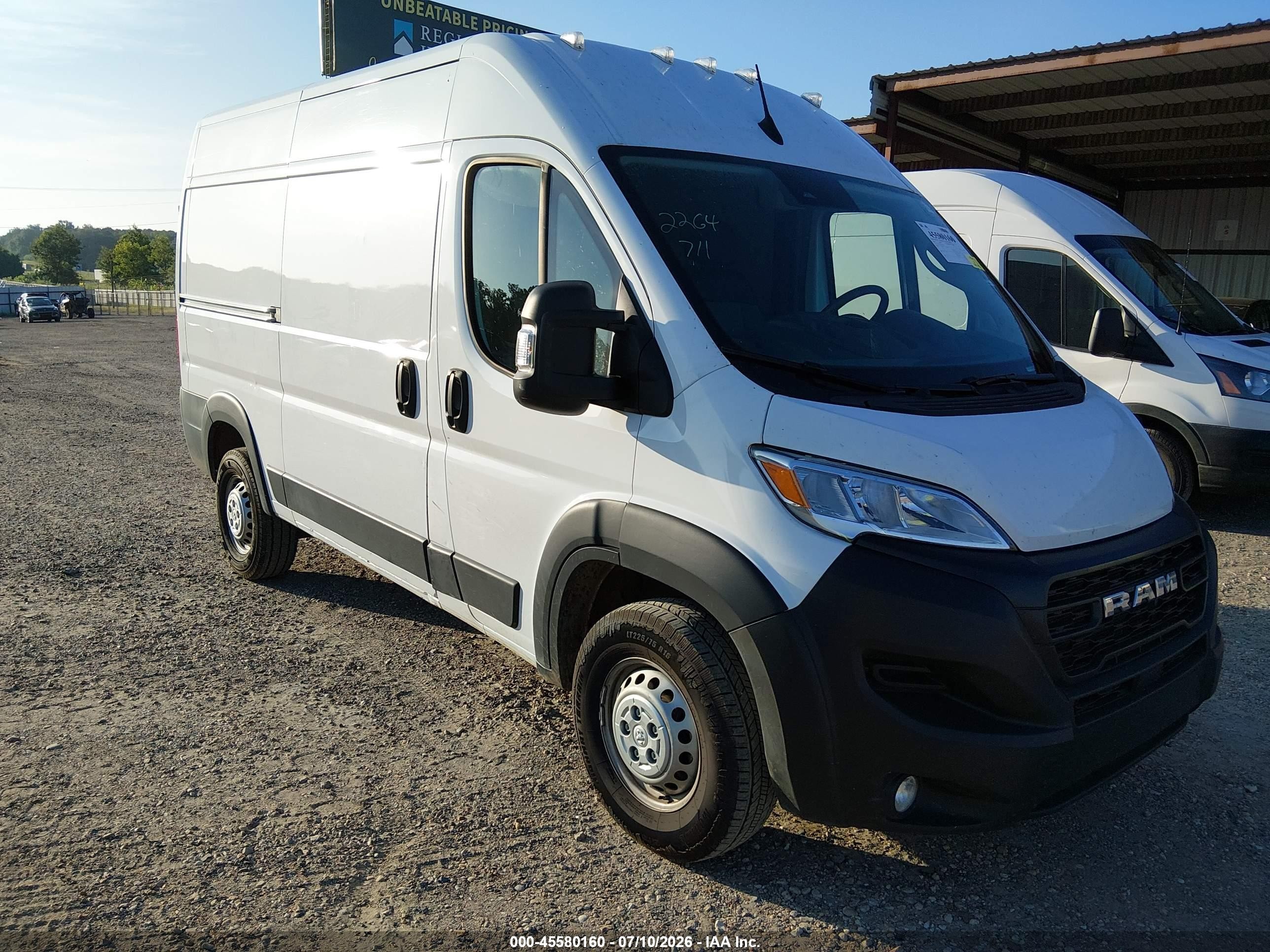 2026 Ram ProMaster Cargo Tradesman, VIN 3C6LRVCG1TE174963 — Обычный износ