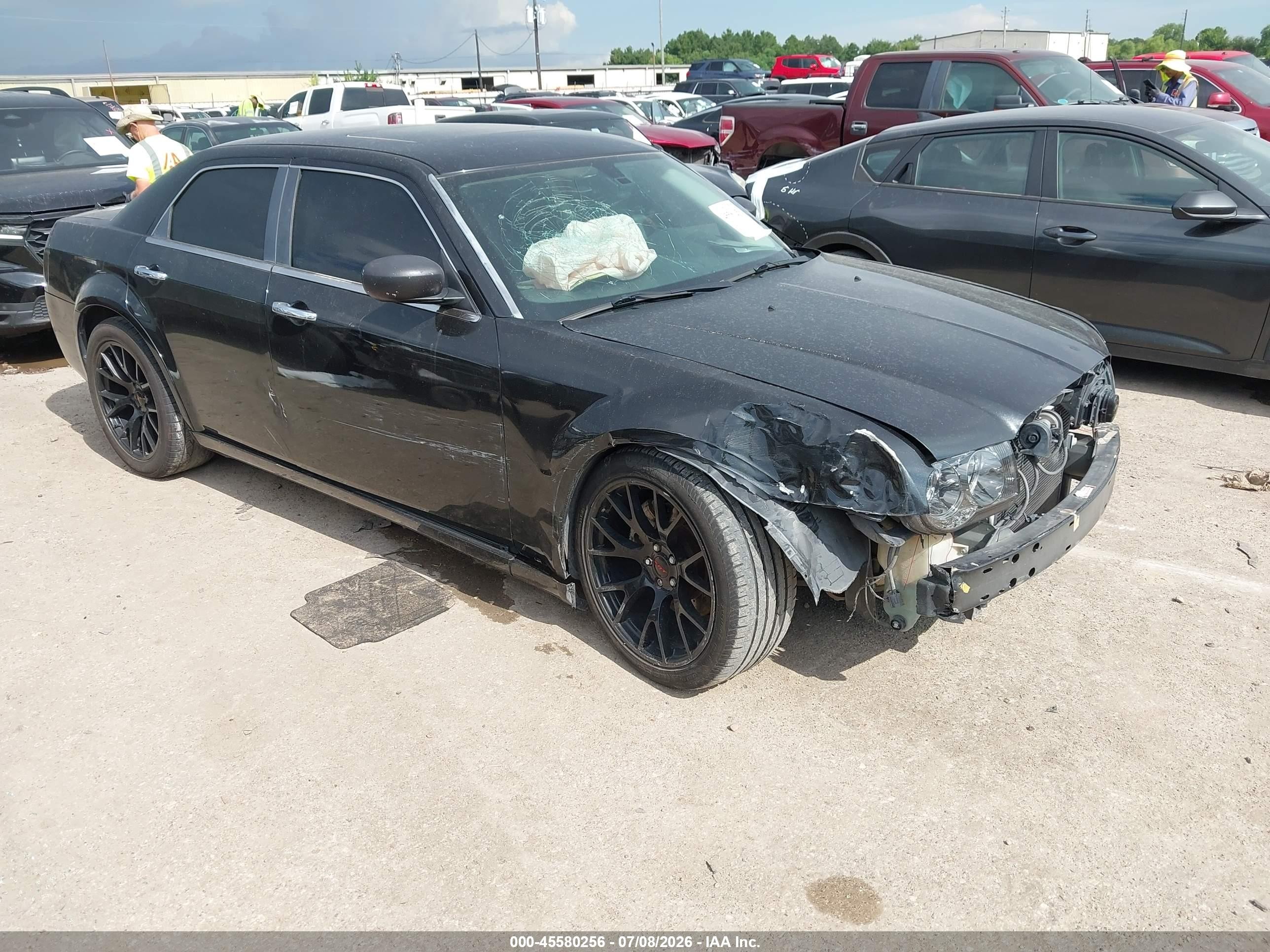 2010 Chrysler 300 C Hemi, VIN 2C3CA6CT0AH209775 — Front end