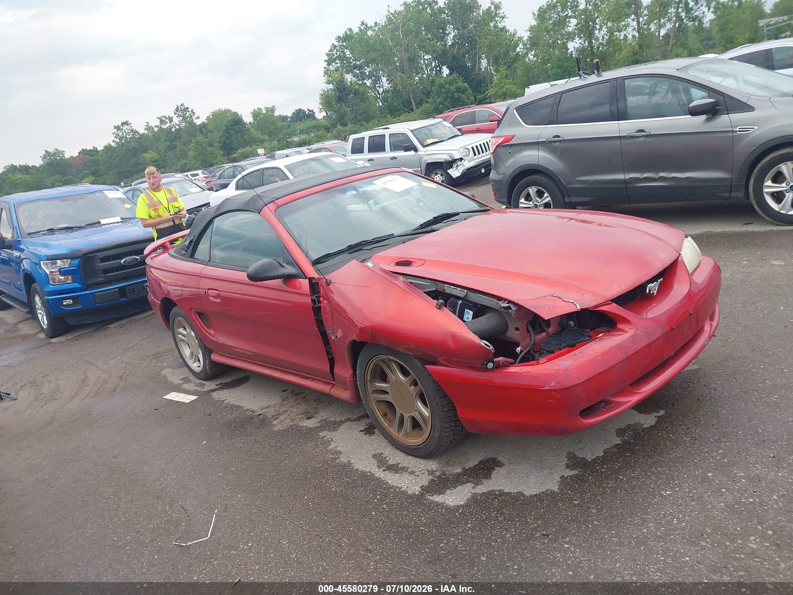 1996 Ford Mustang GT, VIN 1FALP45X0TF221448 — Front end