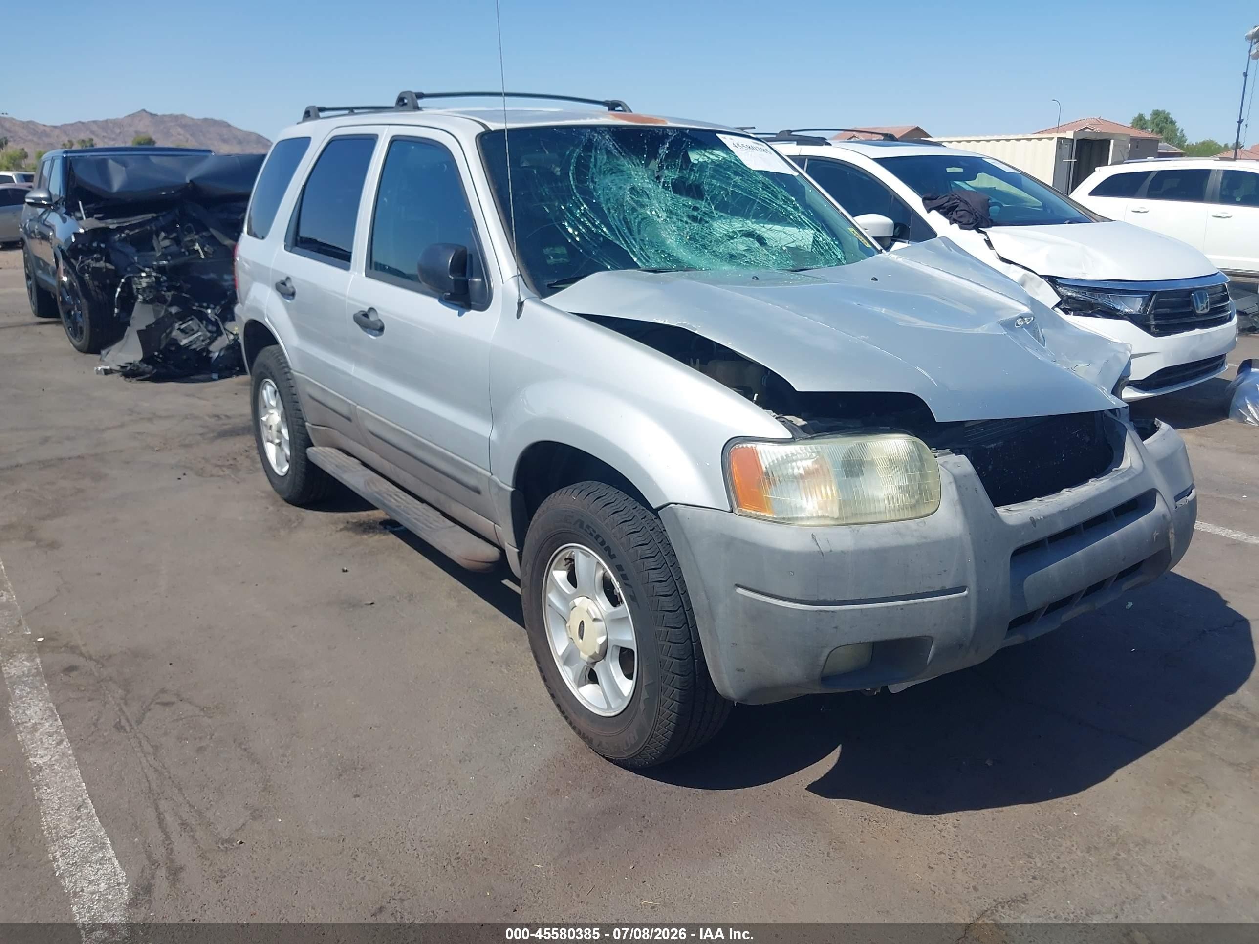 2003 Ford Escape XLT Popular, VIN 1FMYU03123KB53902 — Перед
