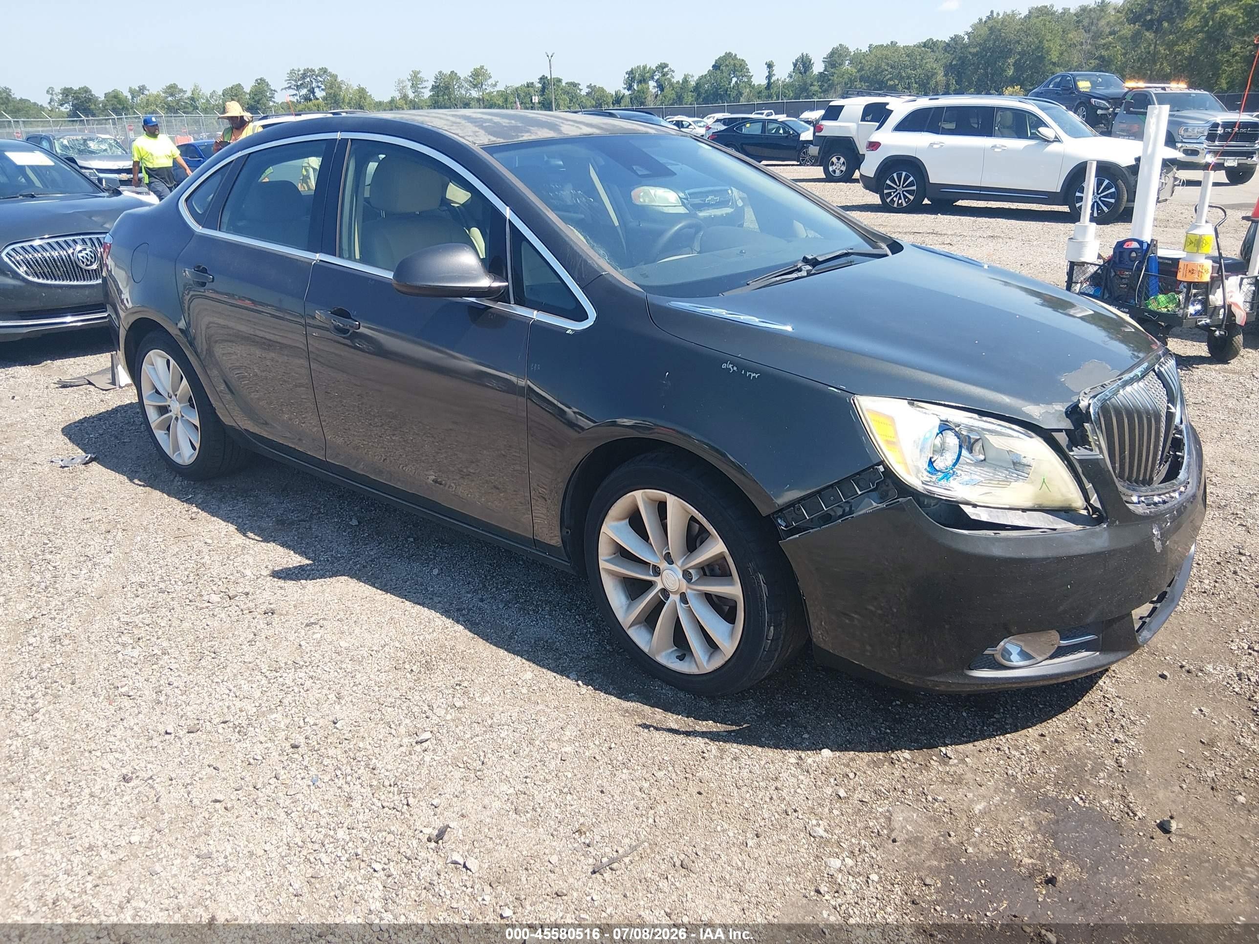 2015 Buick Verano Convenience Group, VIN 1G4PR5SK0F4103030 — Перед
