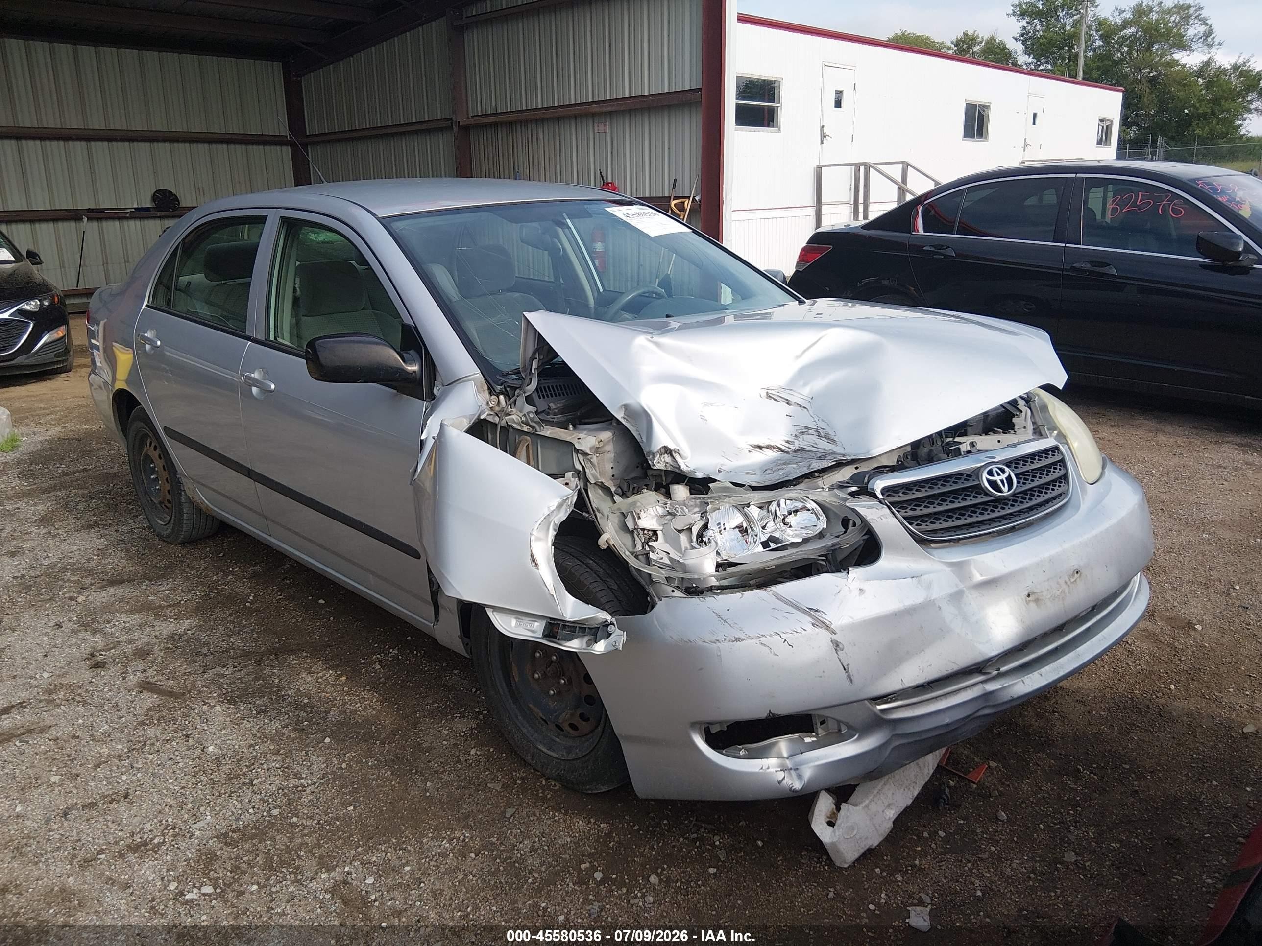 2007 Toyota Corolla LE, VIN 1NXBR32E07Z890605 — Front end