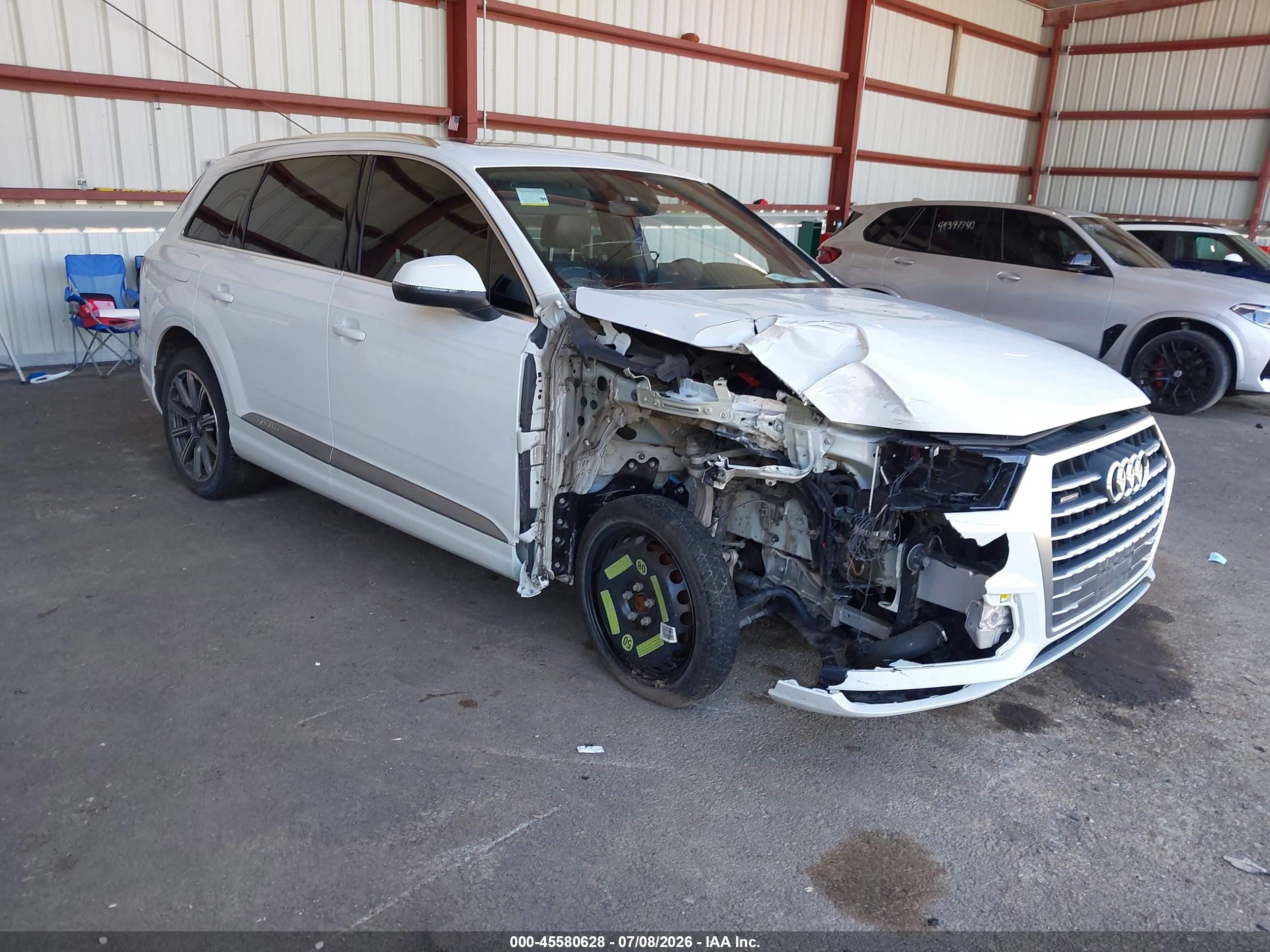 2018 Audi Q7 Premium Plus, VIN WA1LHAF75JD018983 — Перед