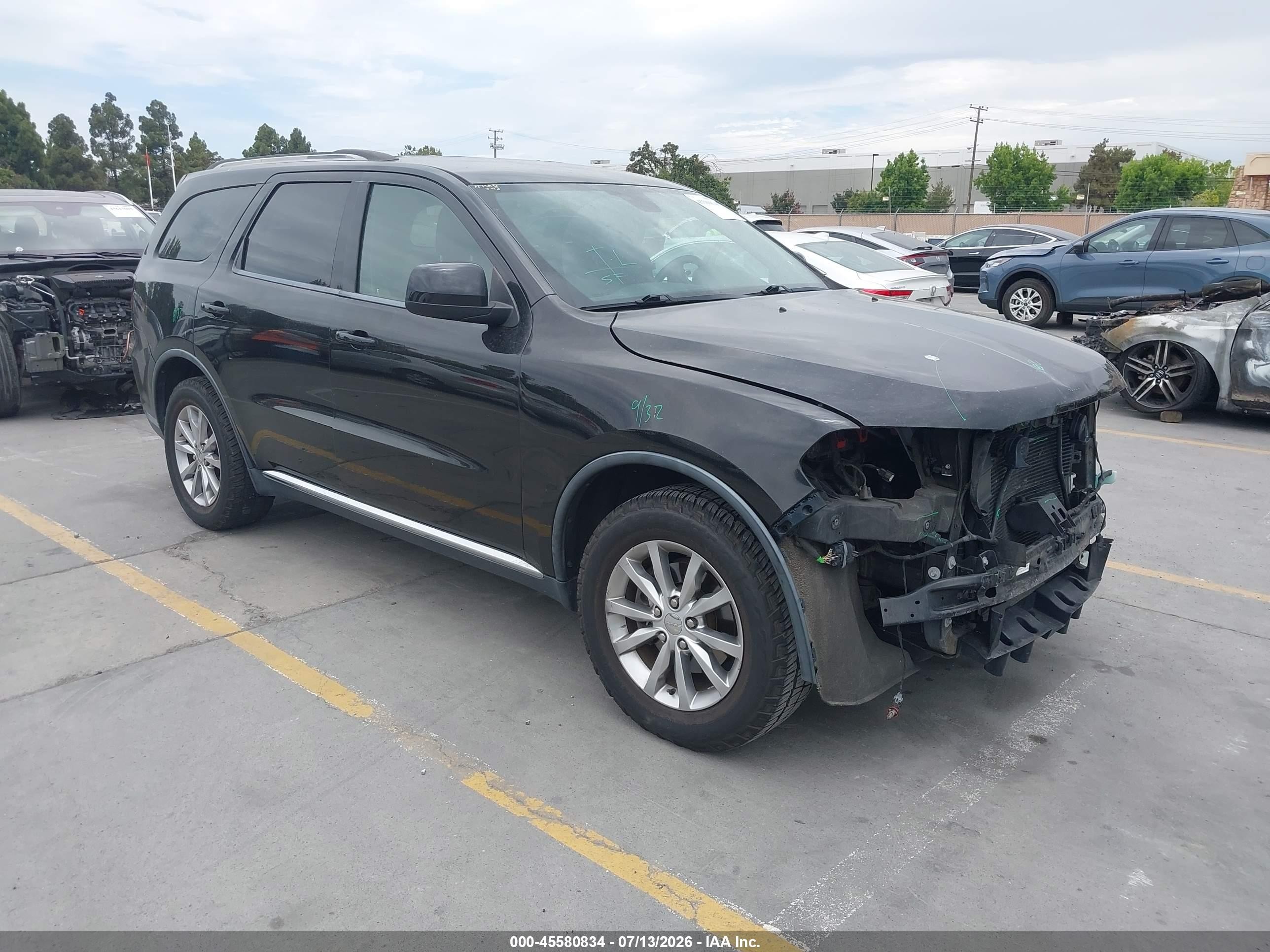 2016 Dodge Durango SXT, VIN 1C4RDHAG7GC502843 — Front end