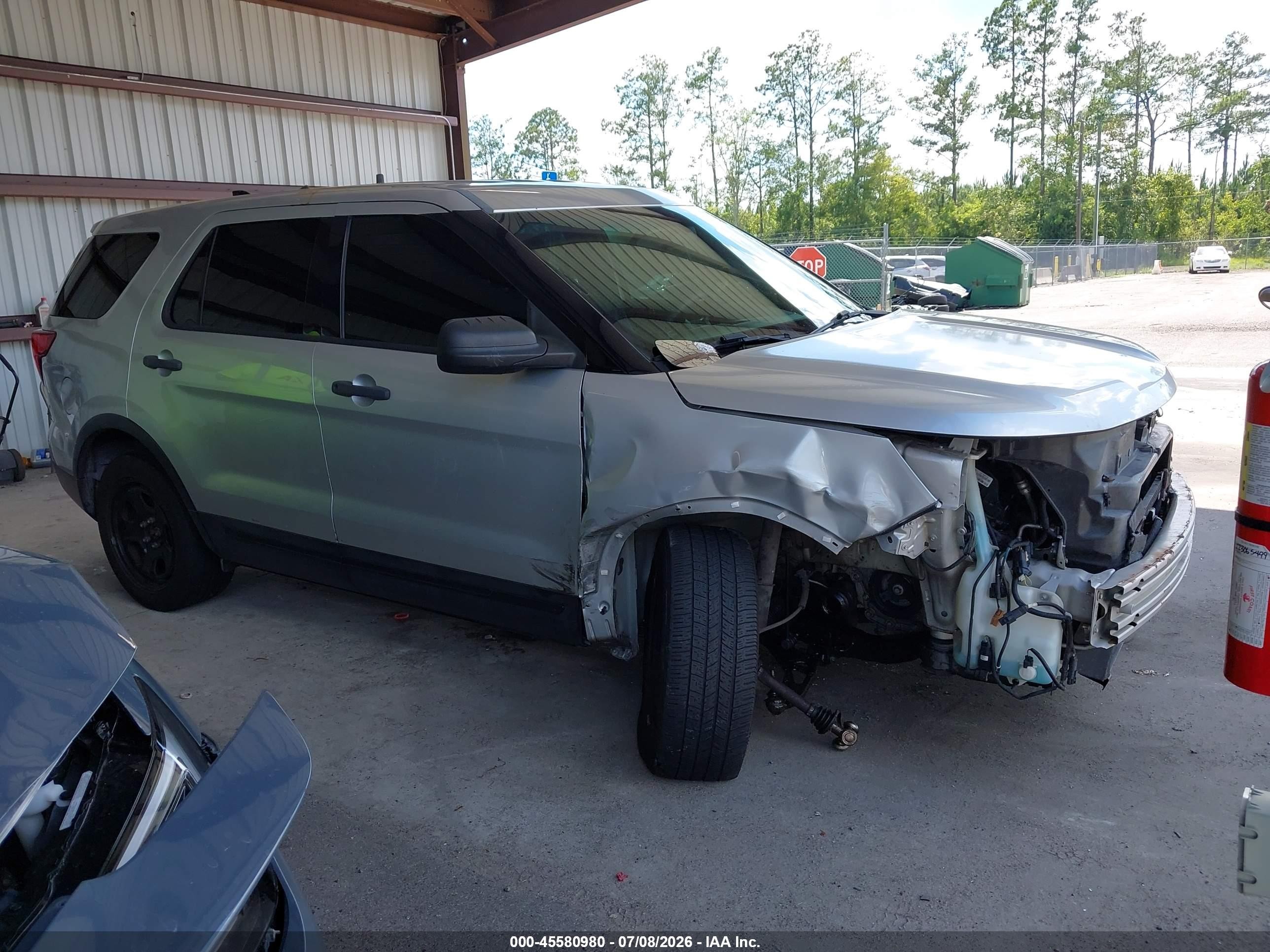 2017 Ford Police Interceptor Utility, VIN 1FM5K8AR7HGA35886 — Front end
