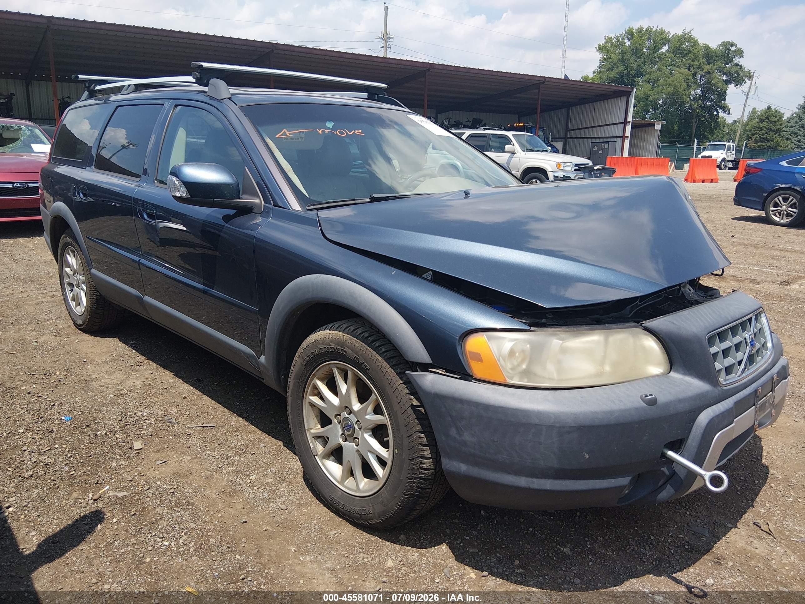 2007 Volvo XC70, VIN YV4SZ592771277312 — Перед