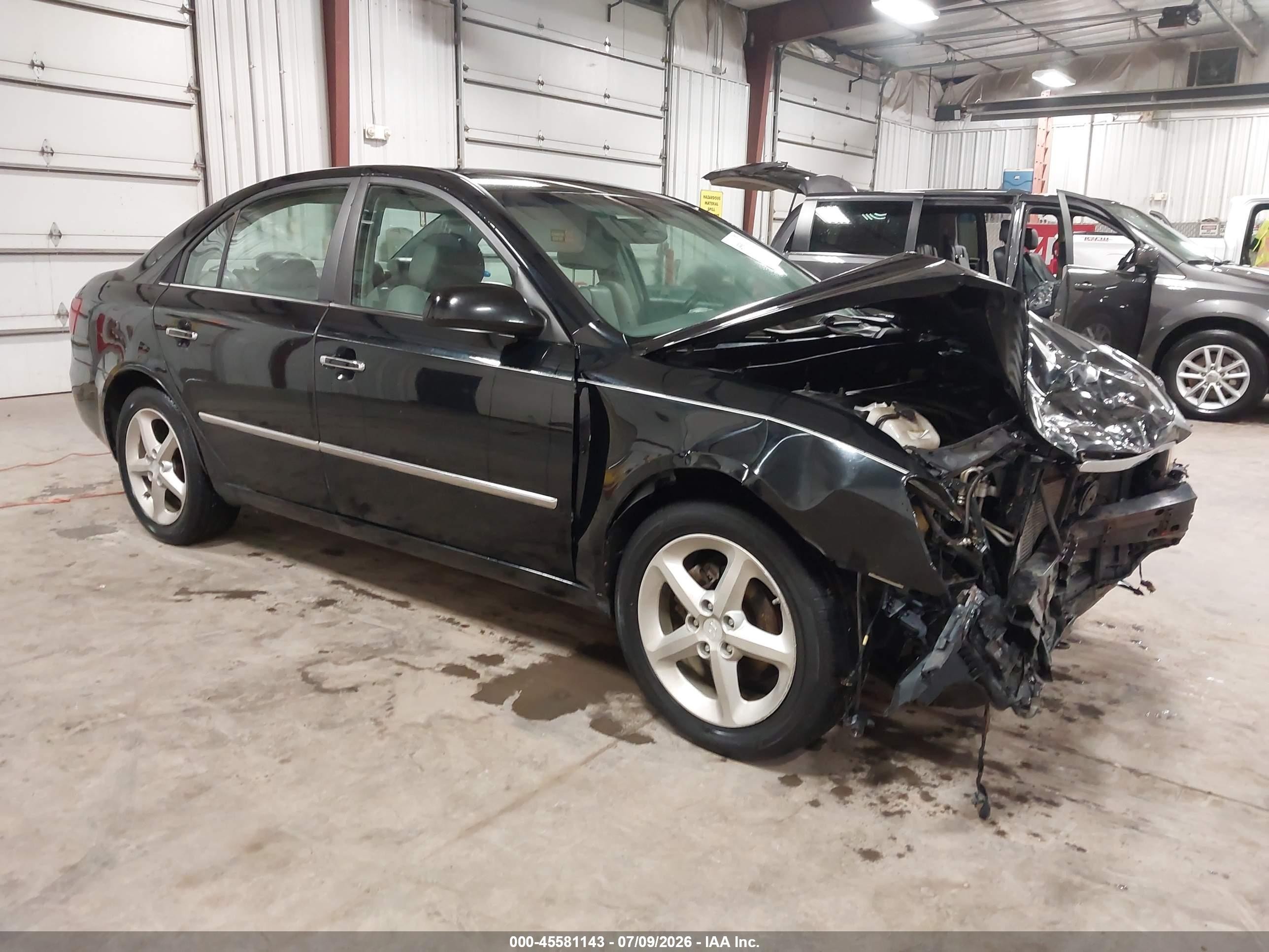 2008 Hyundai Sonata SE, VIN 5NPEU46C58H364626 — Front end
