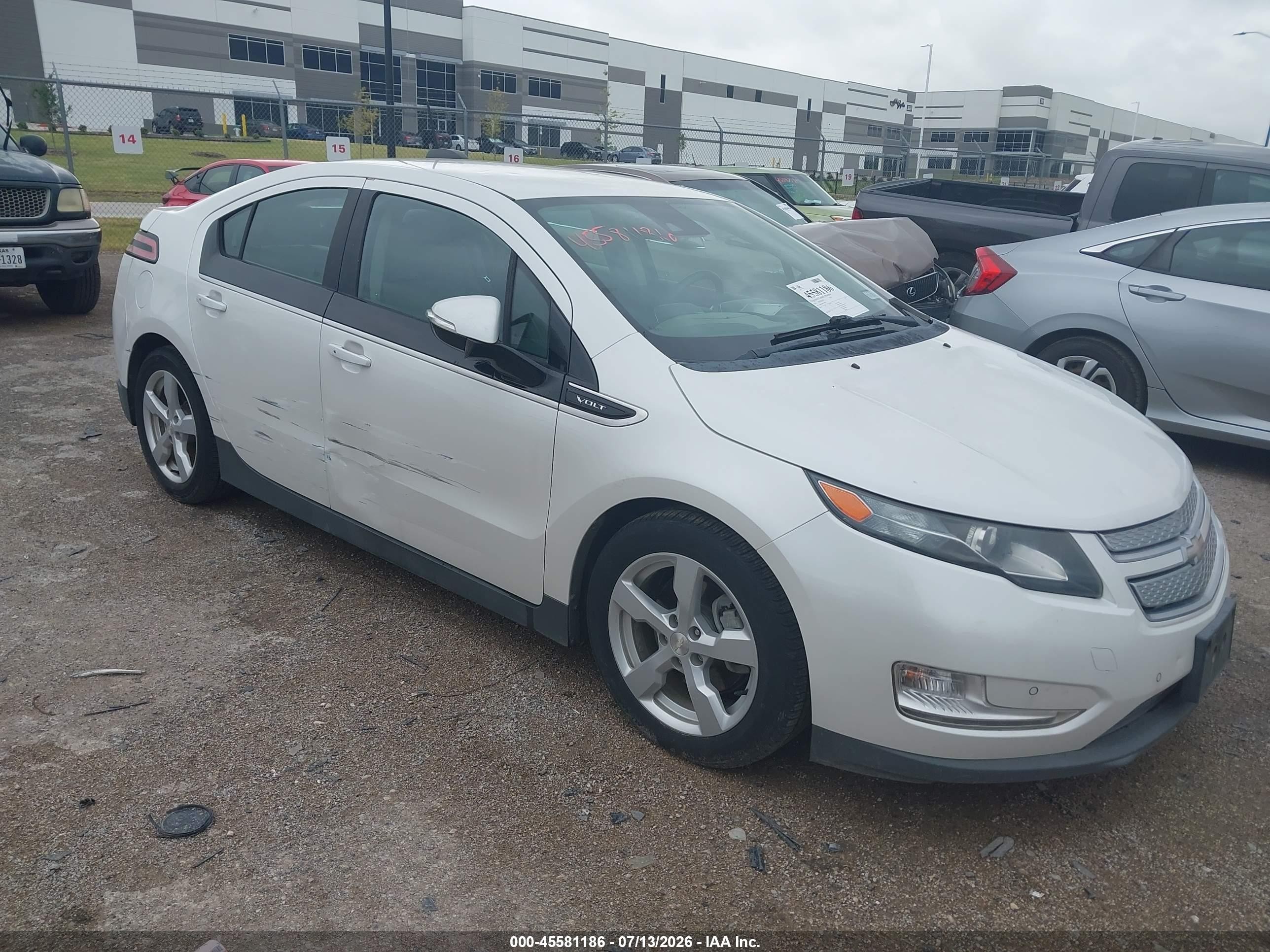 2015 Chevrolet Volt, VIN 1G1RB6E40FU129415 — Бок