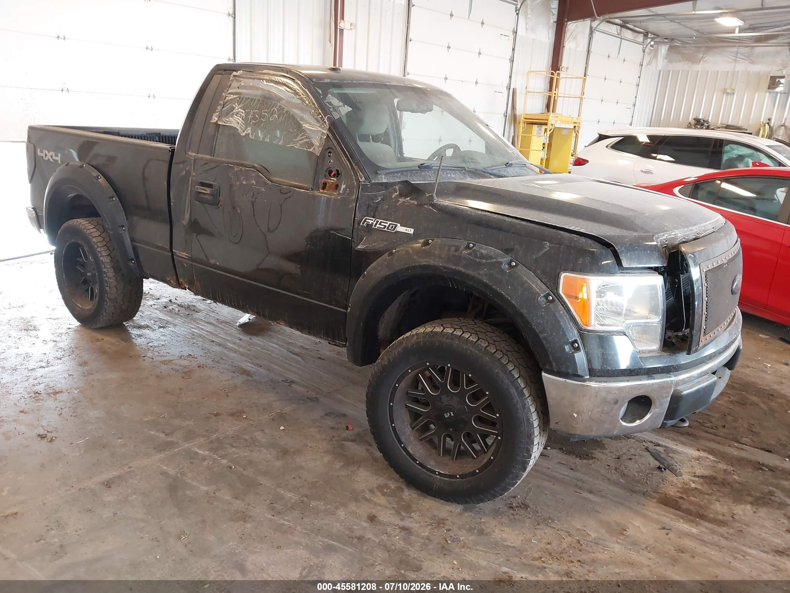 2010 Ford F-150, VIN 1FTMF1EV8AKA20142 — Side