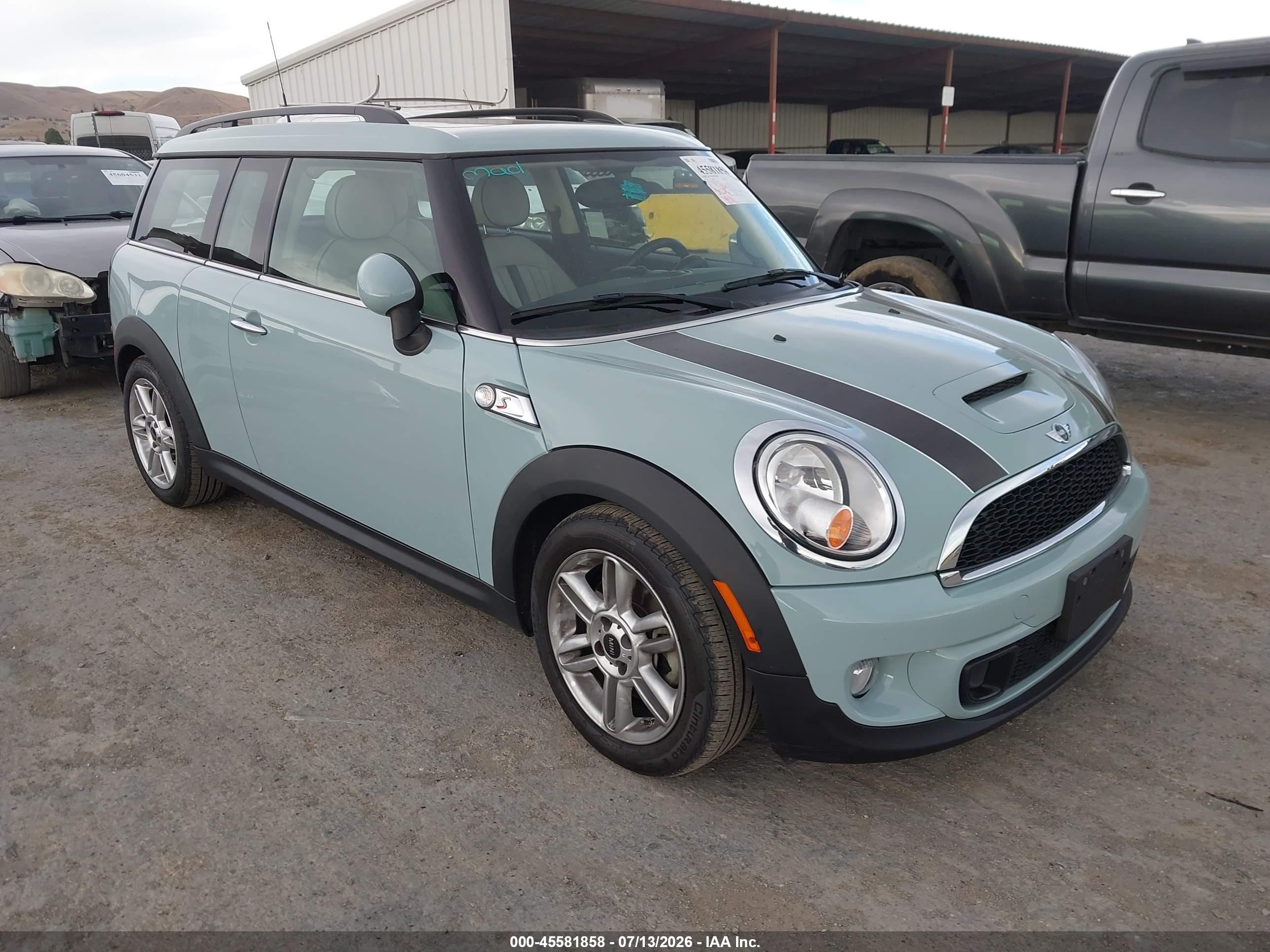 2014 MINI Clubman S, VIN WMWZG3C59ET801251 — Rear end