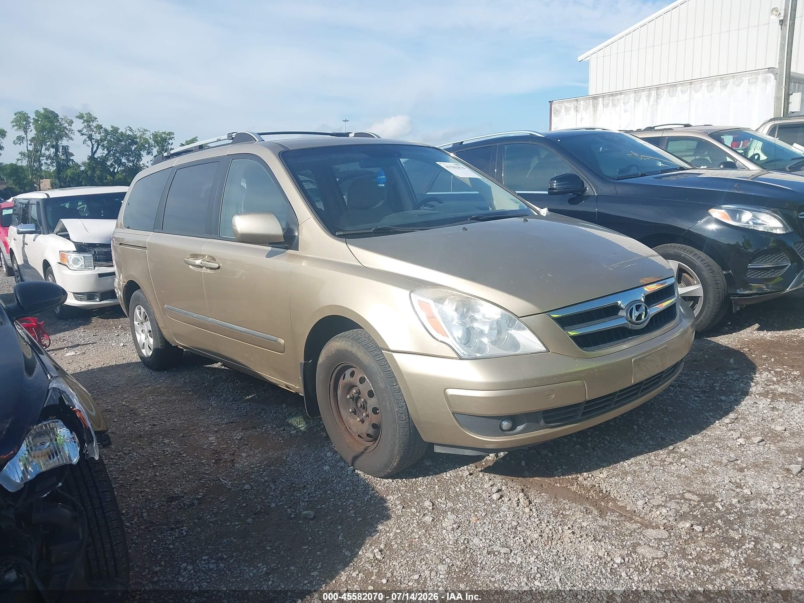 2007 Hyundai Entourage GLS, VIN KNDMC233676011263 — Normal wear