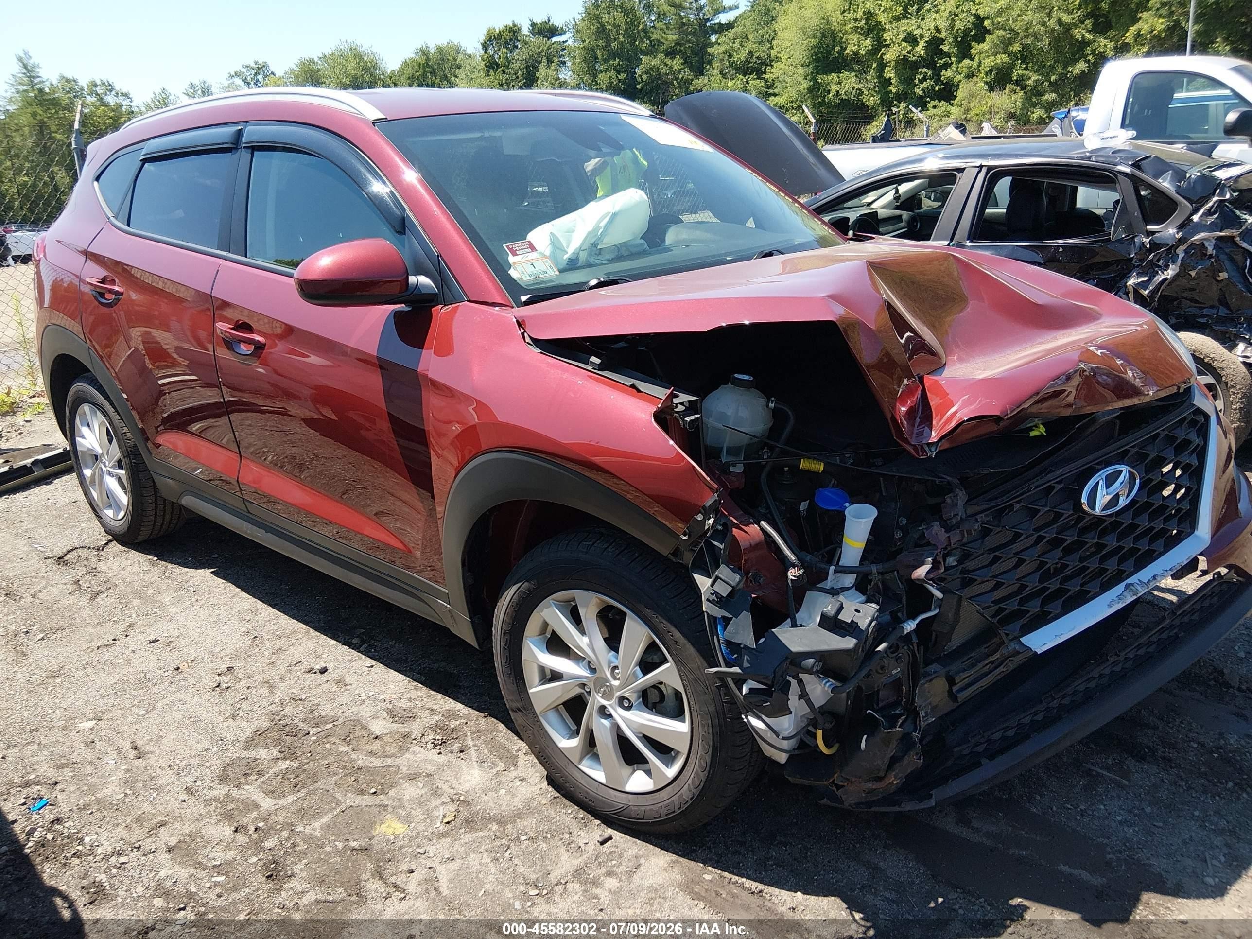 2020 Hyundai Tucson Value, VIN KM8J3CA40LU261930 — Front end