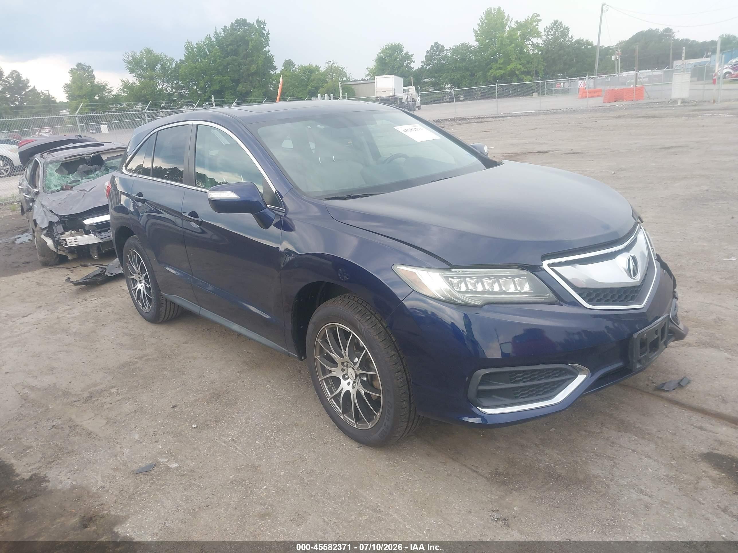 2016 Acura RDX Technology, VIN 5J8TB3H5XGL018167 — Front end