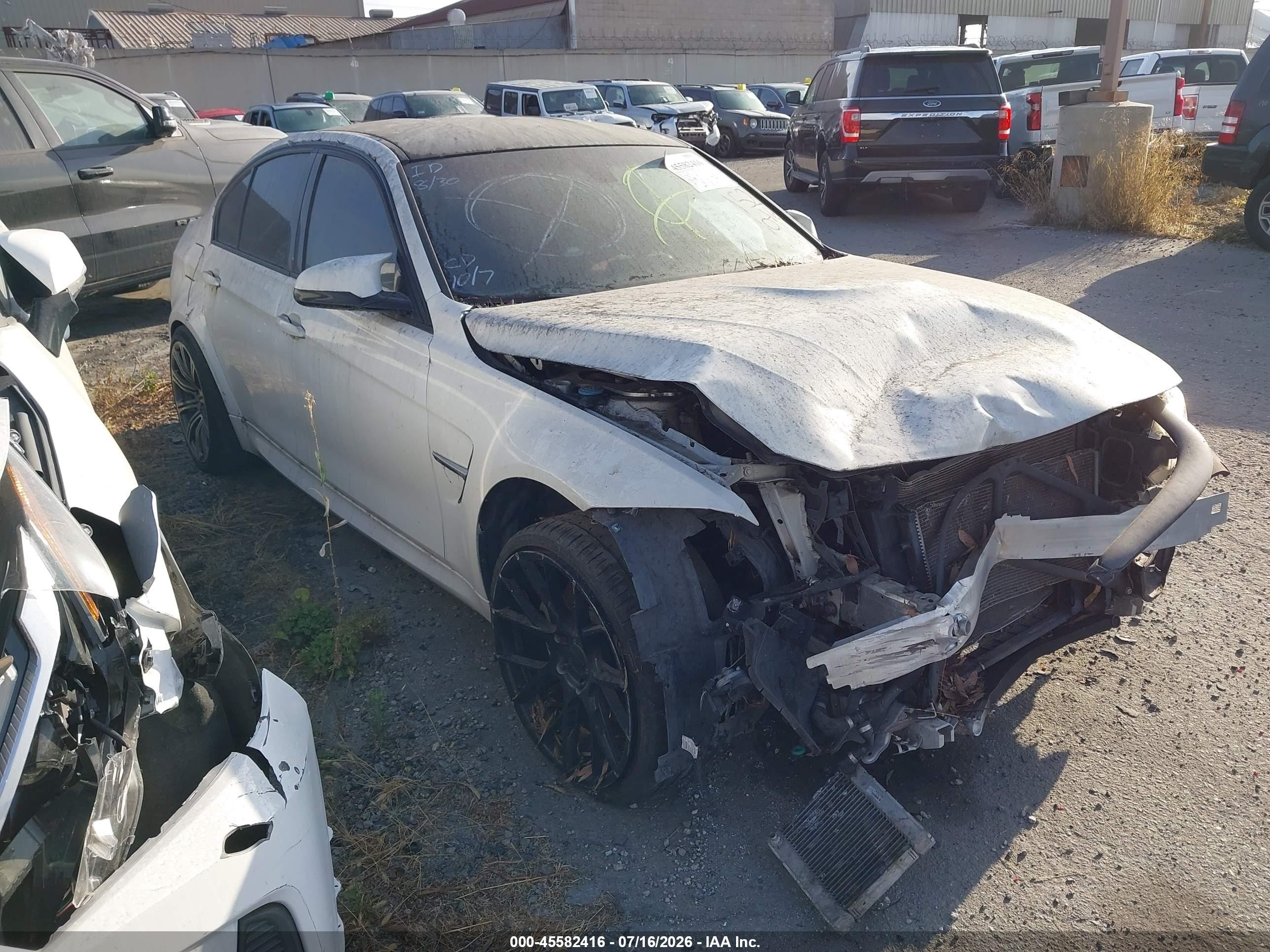 2017 BMW M3, VIN WBS8M9C38H5G85554 — Перед