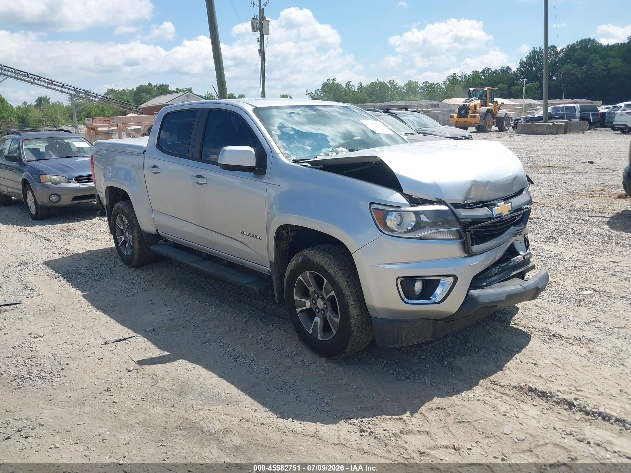 2016 Chevrolet Colorado 4WD Z71, VIN 1GCGTDE38G1230597 — Front end