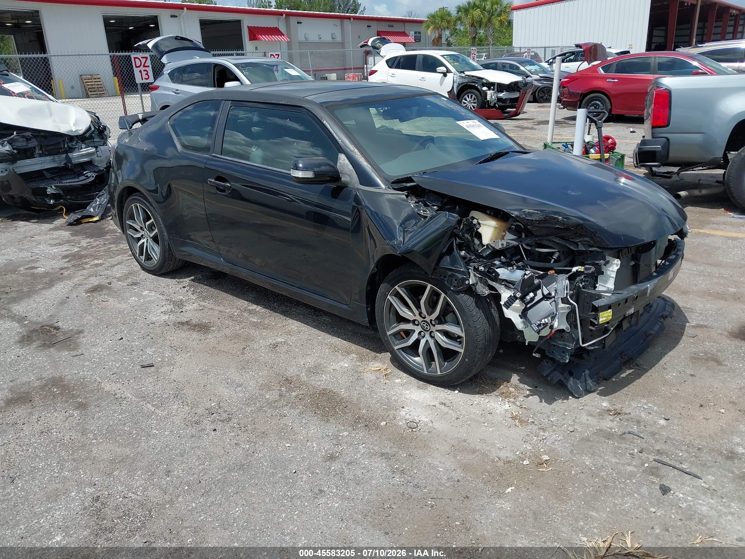 2014 Scion tC, VIN JTKJF5C74E3077347 — Front end