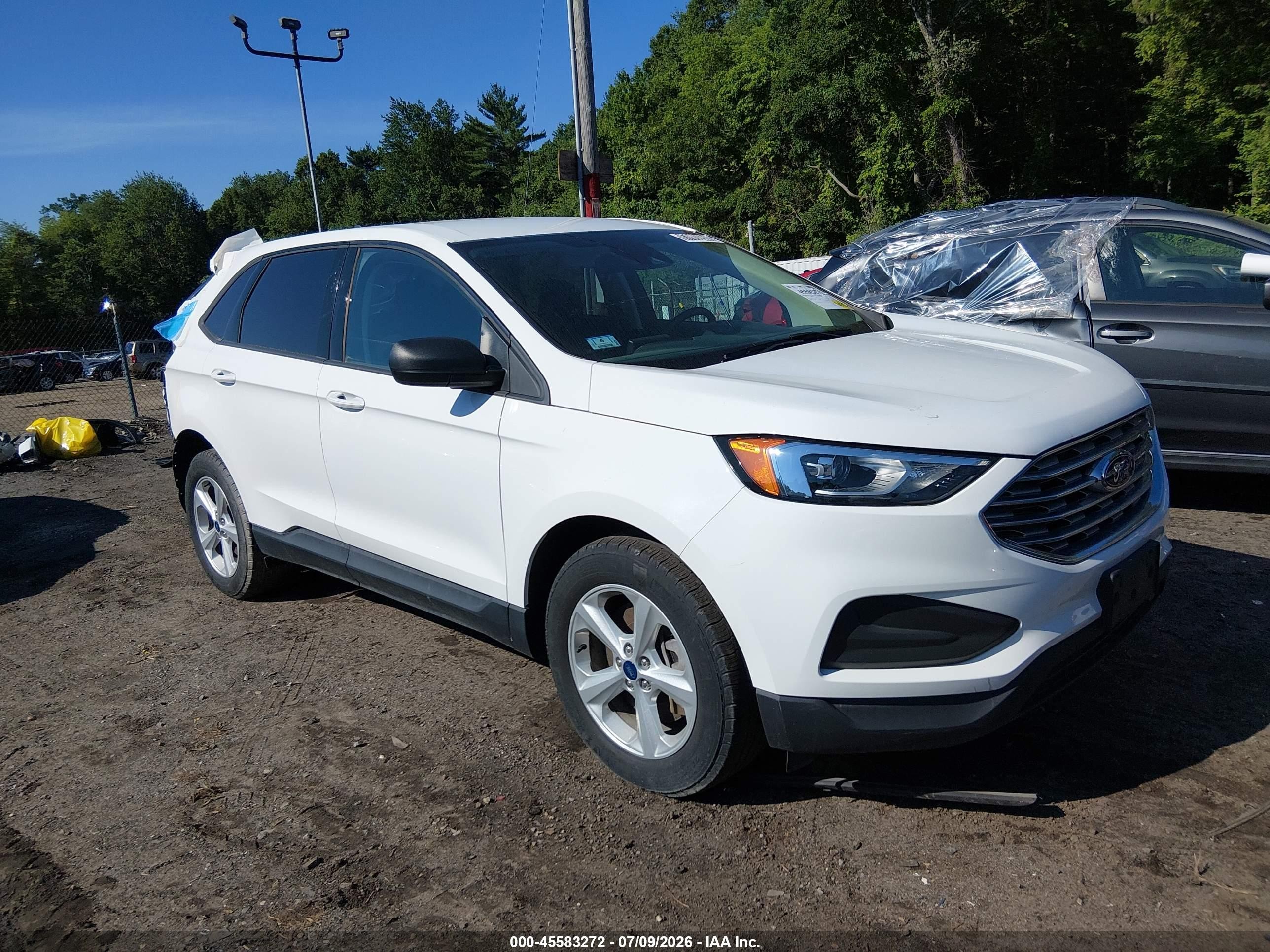2022 Ford Edge SE, VIN 2FMPK4G92NBA62604 — Rear end
