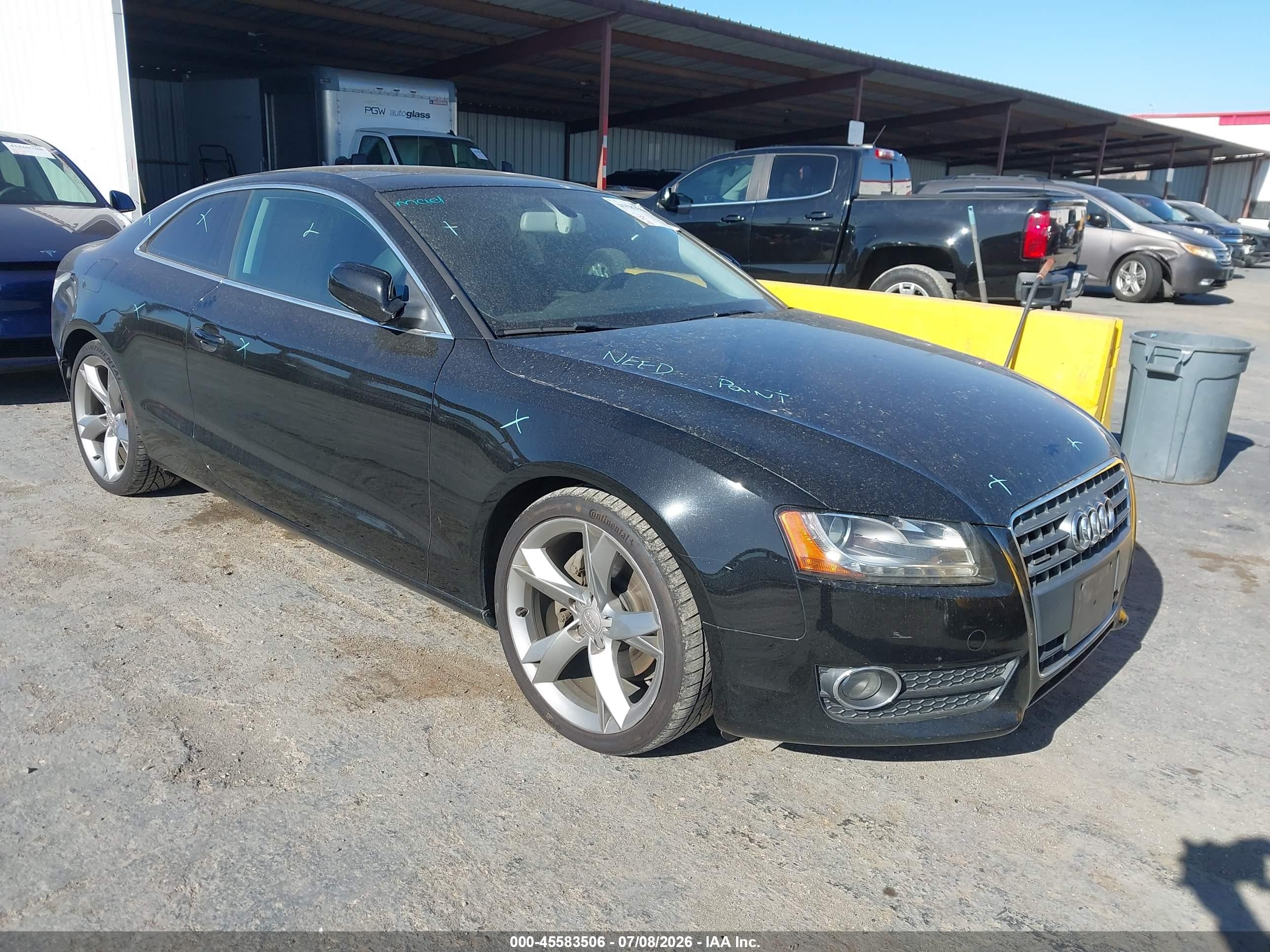 2011 Audi A5 Premium Plus, VIN WAURFAFR3BA016107 — Зад