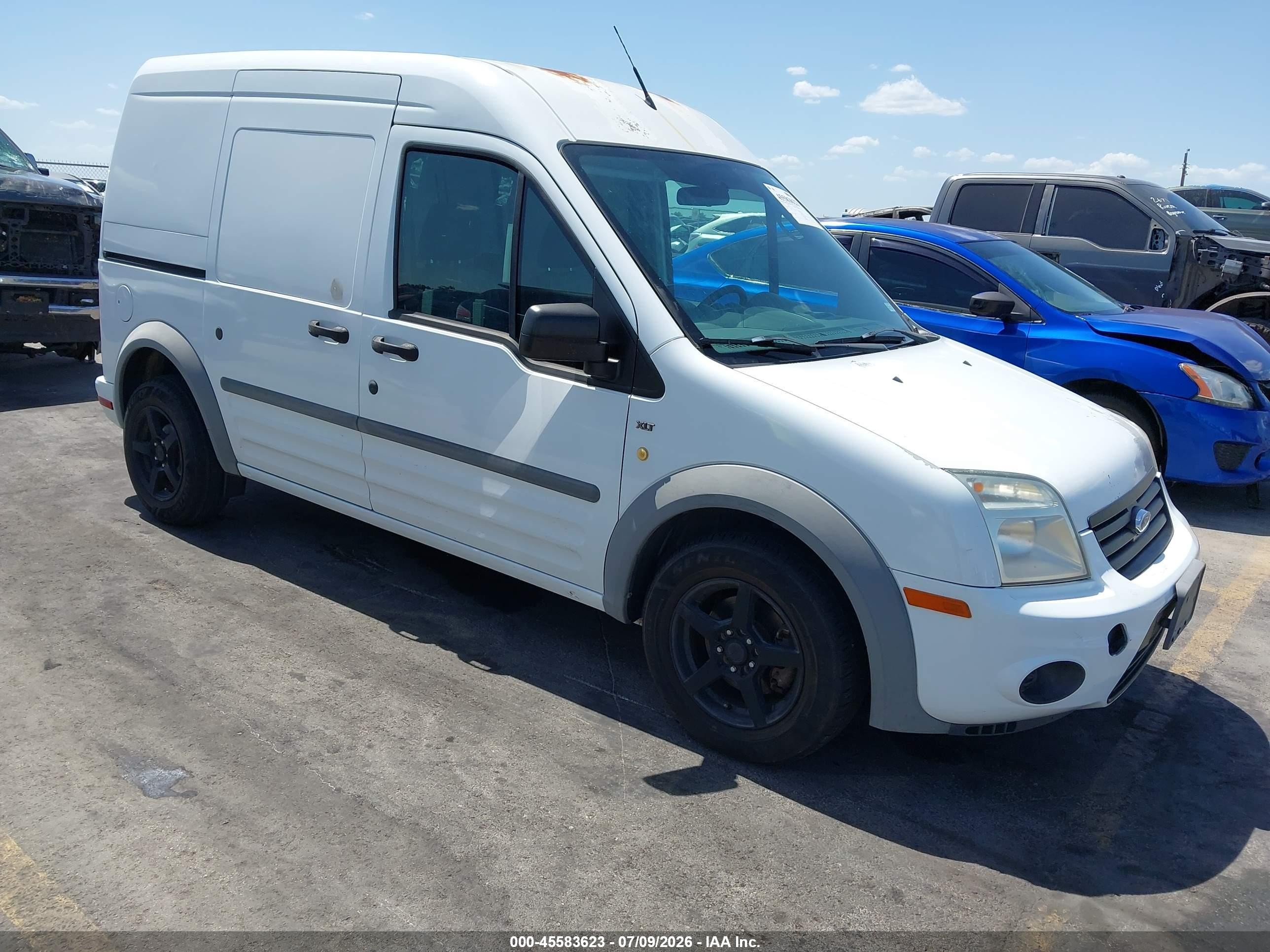 2013 Ford Transit Connect XLT, VIN NM0LS7DN9DT155721 — Front end