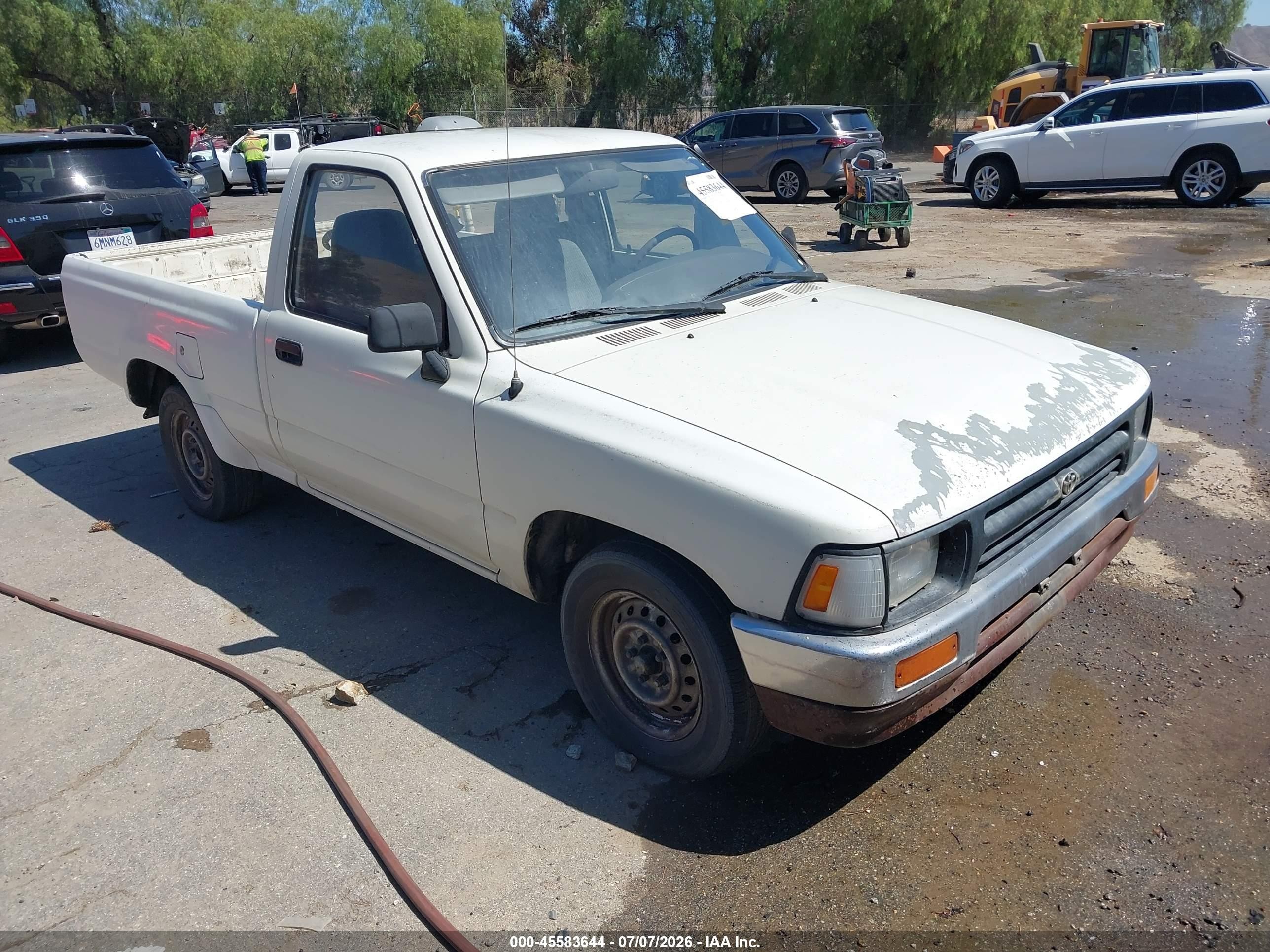 1994 Toyota Pickup, VIN JT4RN81A7R5176056 — Normal wear