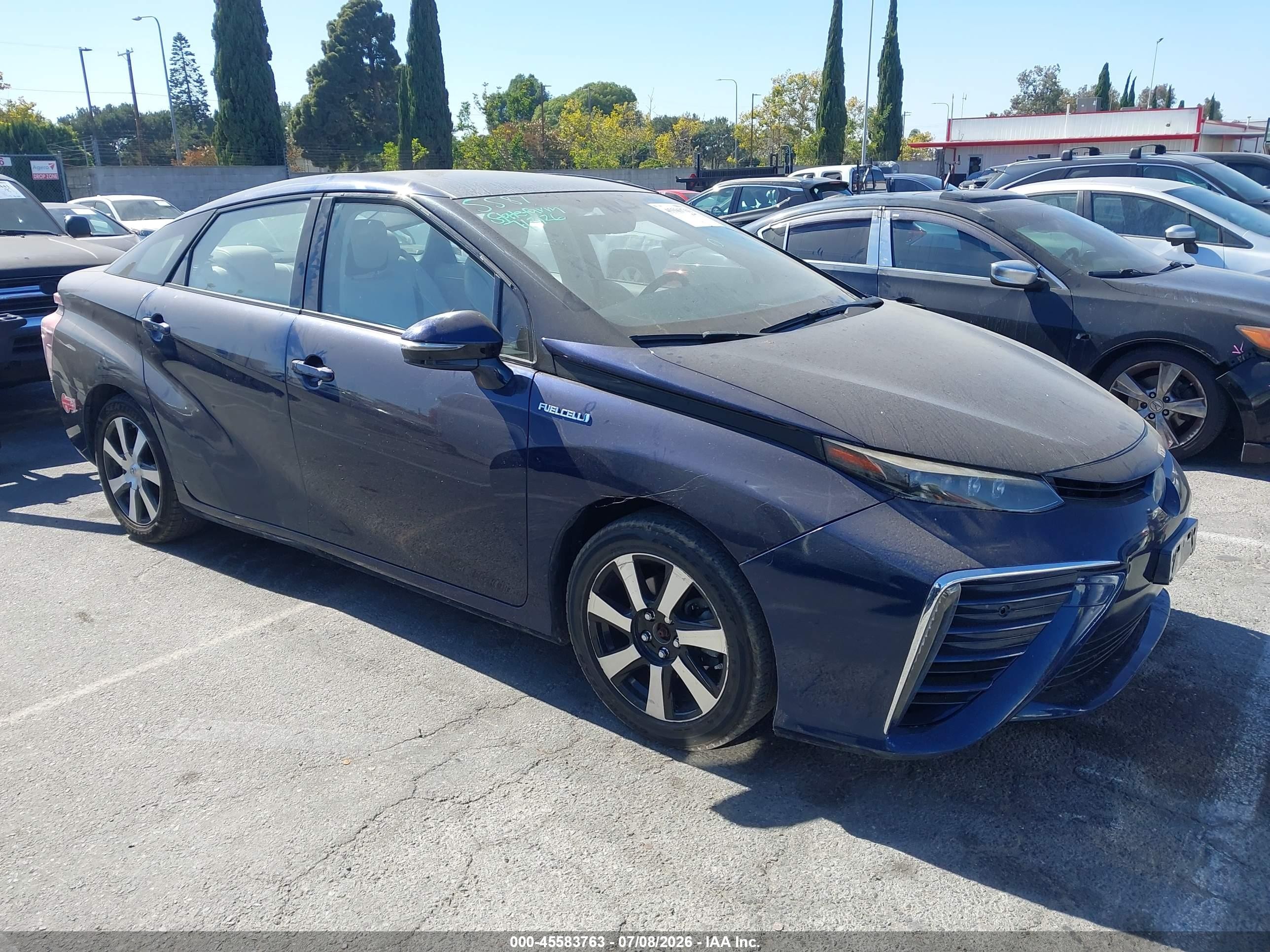 2017 Toyota Mirai, VIN JTDBVRBD1HA003218 — Бок