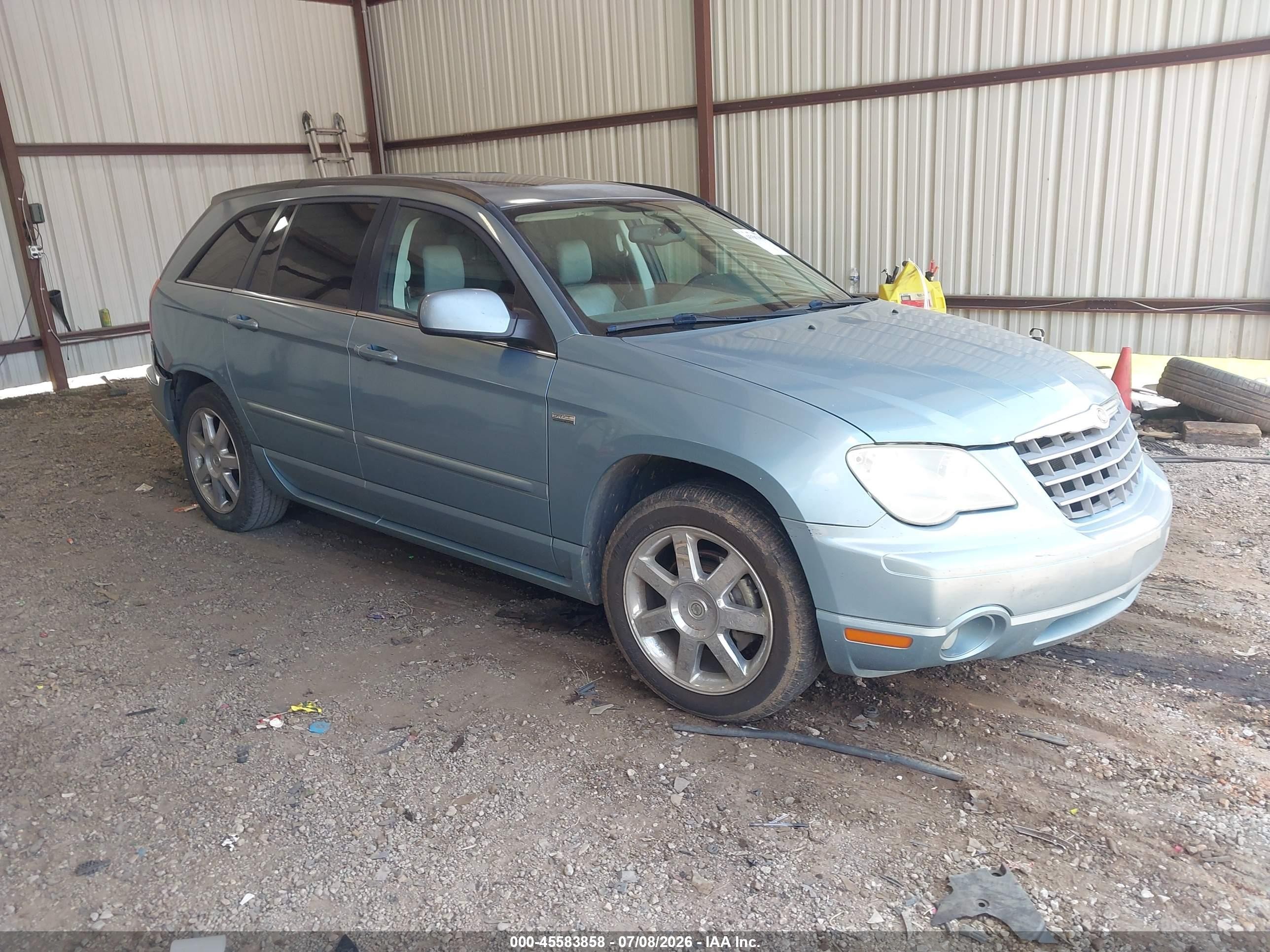 2008 Chrysler Pacifica Touring, VIN 2A8GM68X98R634604 — Rear end