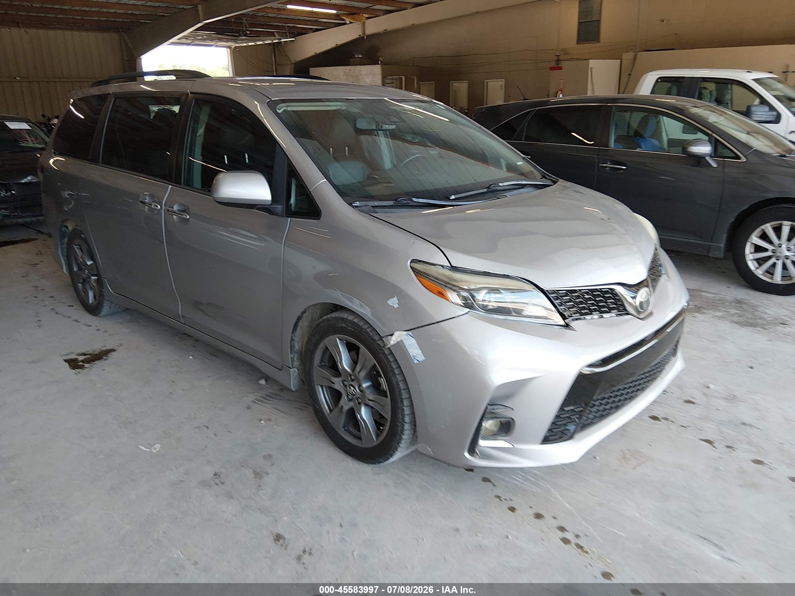 2018 Toyota Sienna SE Premium, VIN 5TDXZ3DC1JS920602 — Mechanical