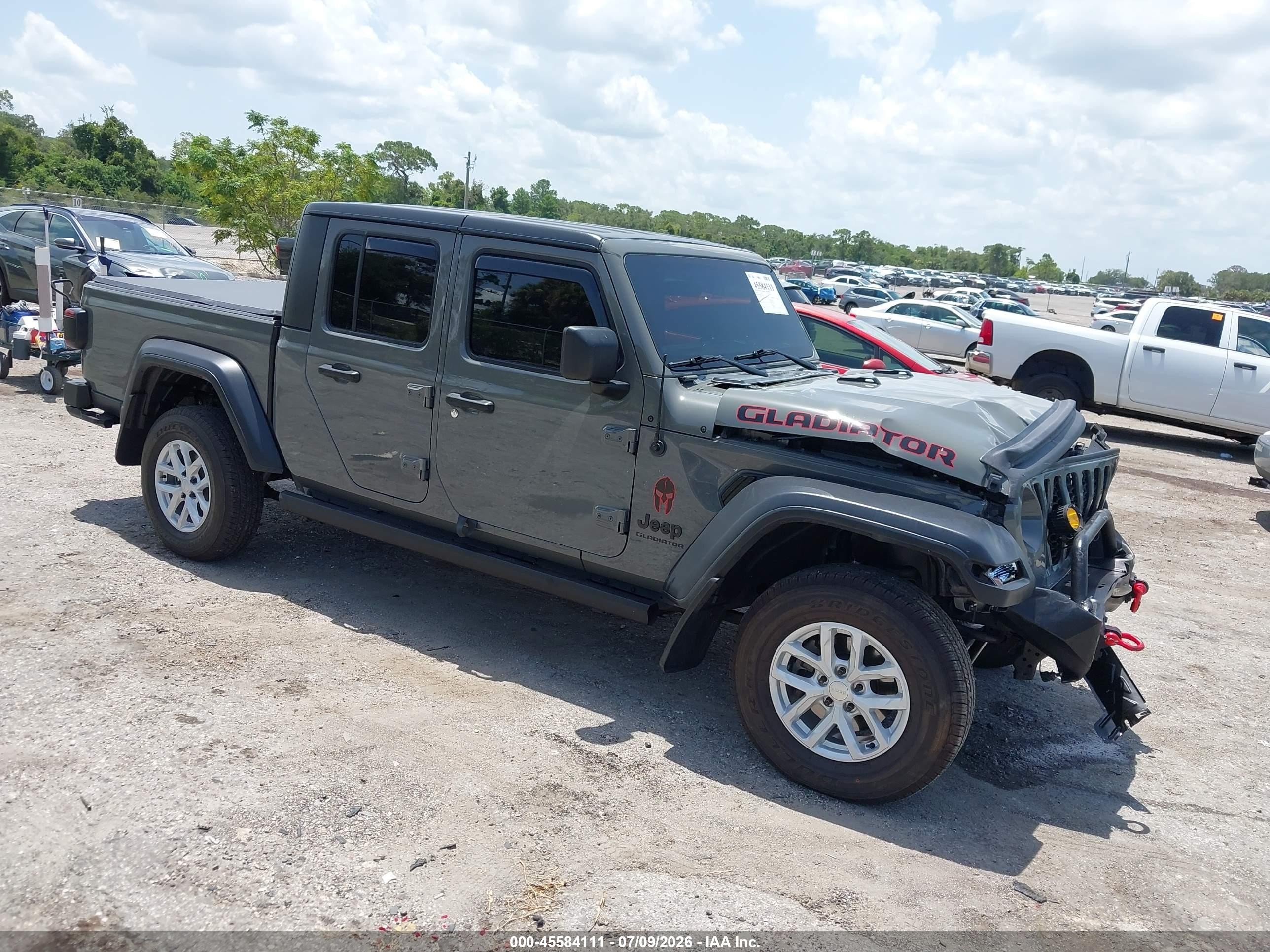 2020 Jeep Gladiator Sport S, VIN 1C6HJTAG5LL168255 — Front end