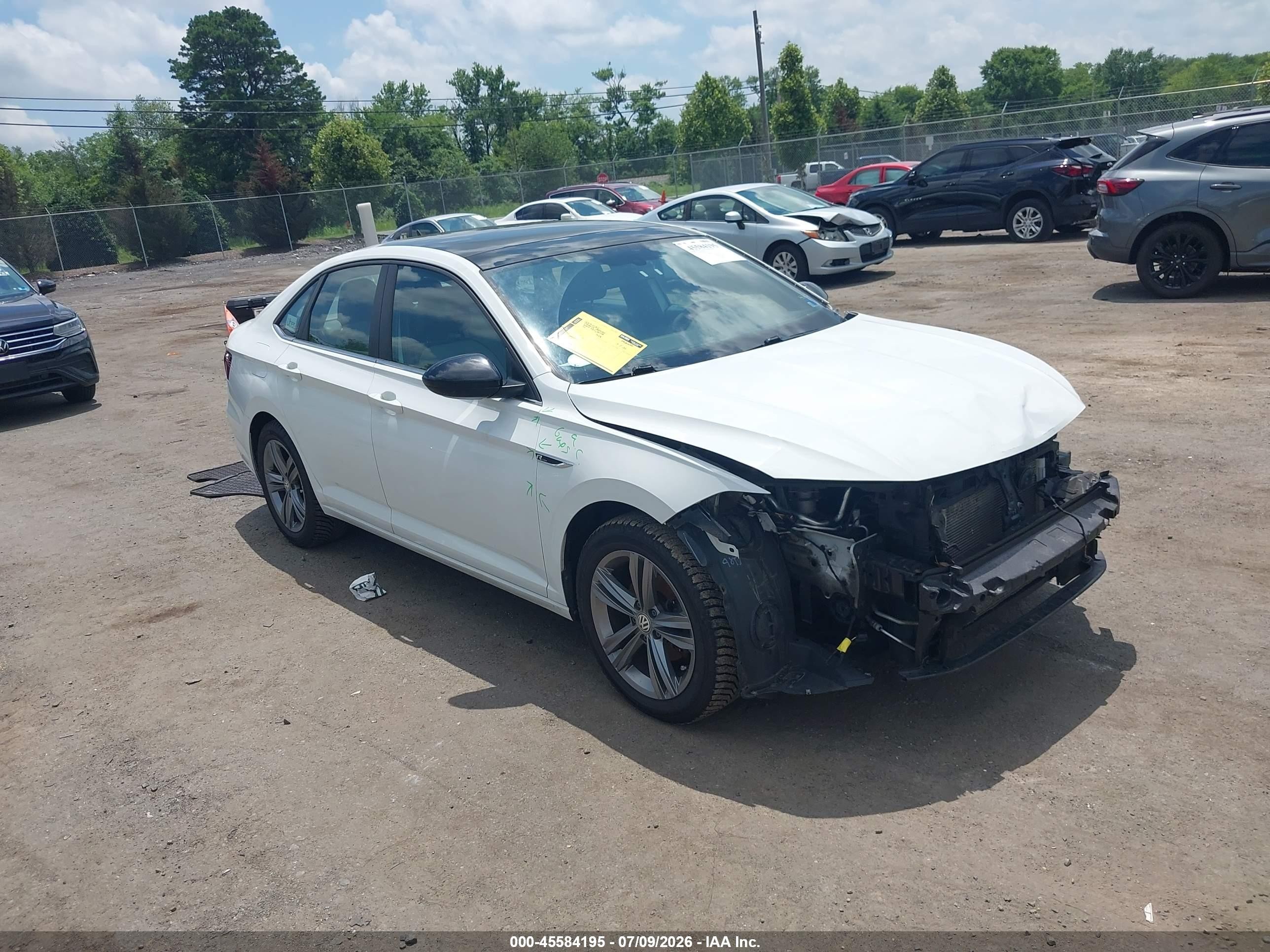 2020 Volkswagen Jetta S, VIN 3VWN57BU9LM011545 — Перед