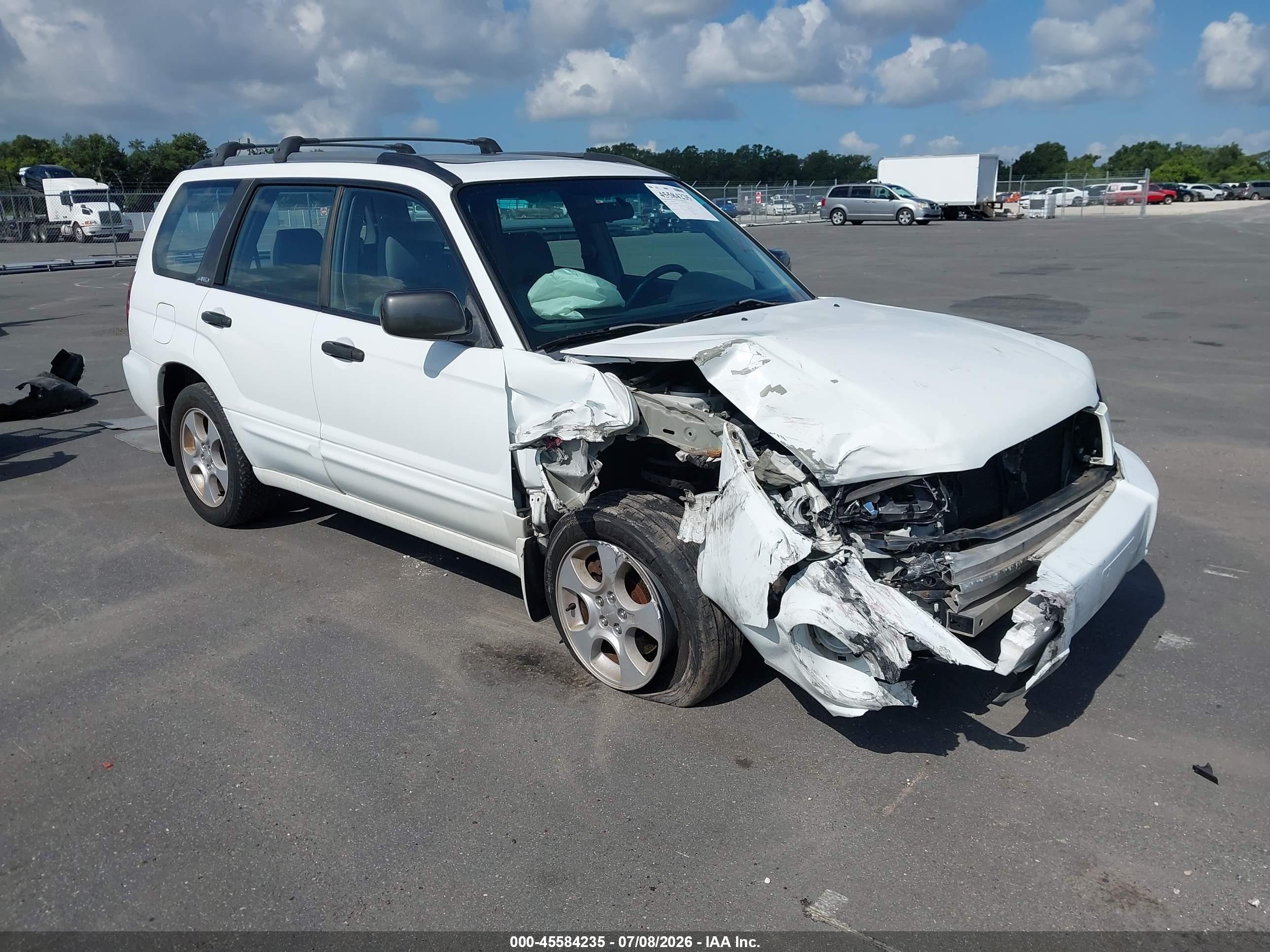 2004 Subaru Forester XS, VIN JF1SG65674H759830 — Front end