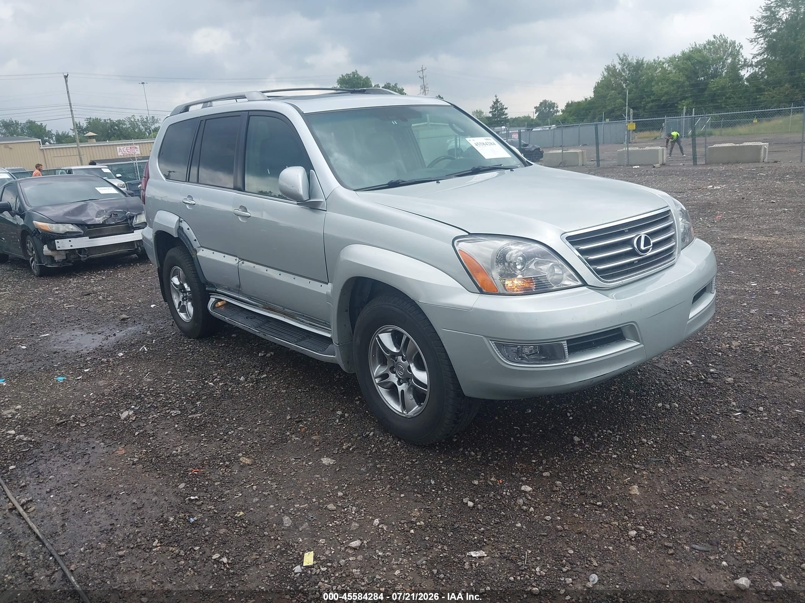 2008 Lexus GX 470, VIN JTJBT20X880157289 — Front end