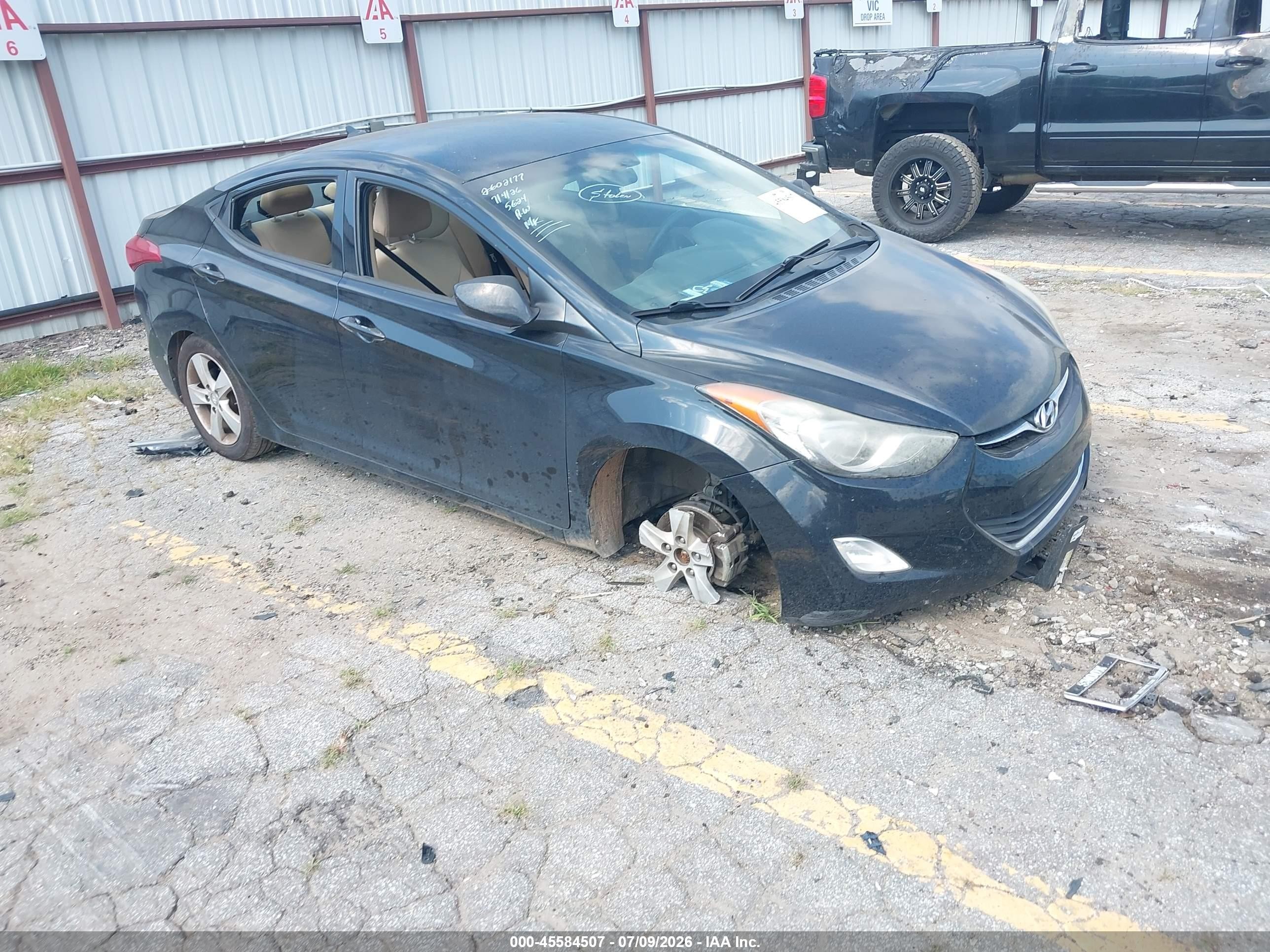 2013 Hyundai Elantra GLS, VIN 5NPDH4AE7DH285624 — Theft recovery