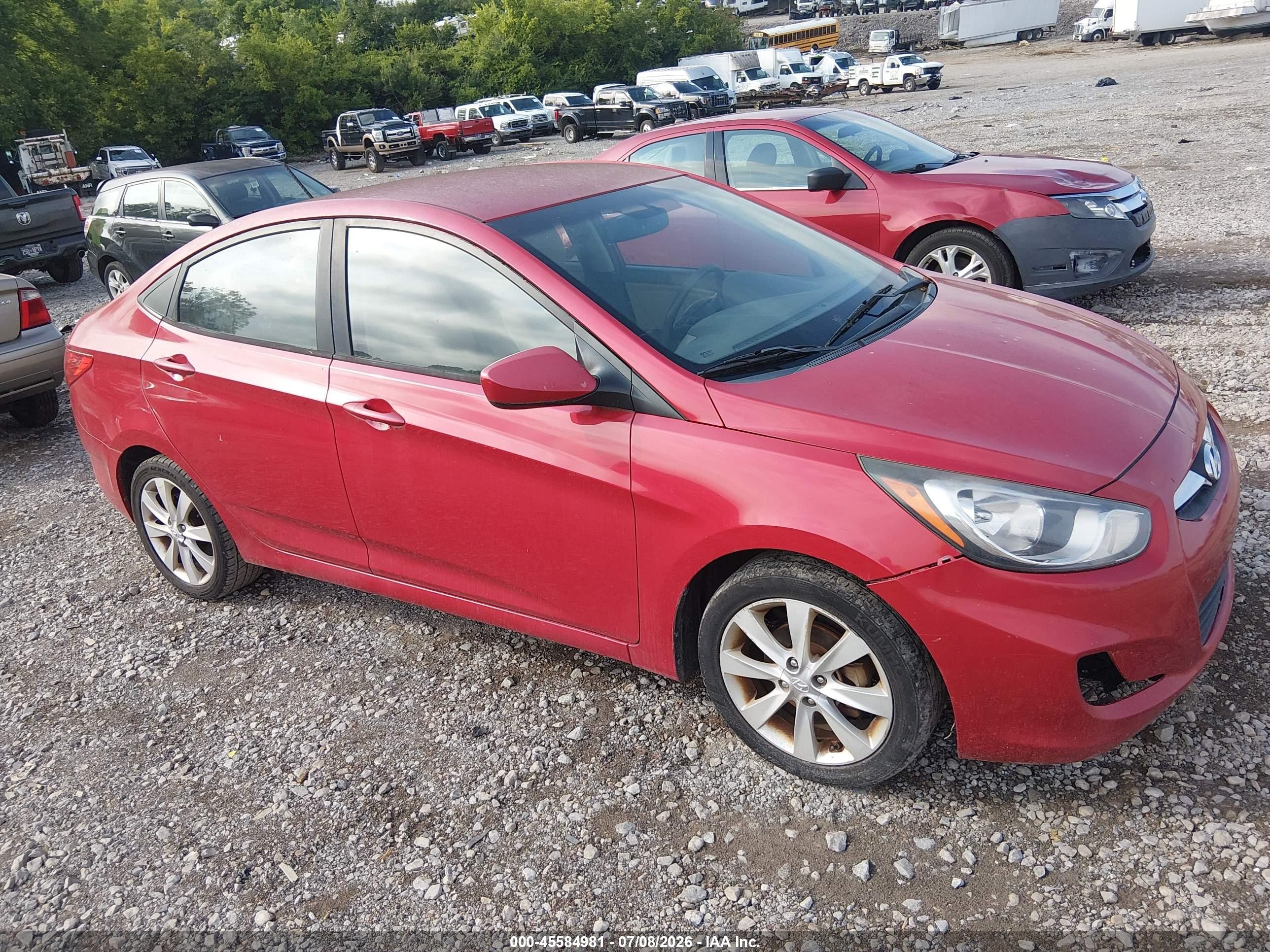 2013 Hyundai Accent GLS, VIN KMHCU4AE9DU429330 — Обычный износ
