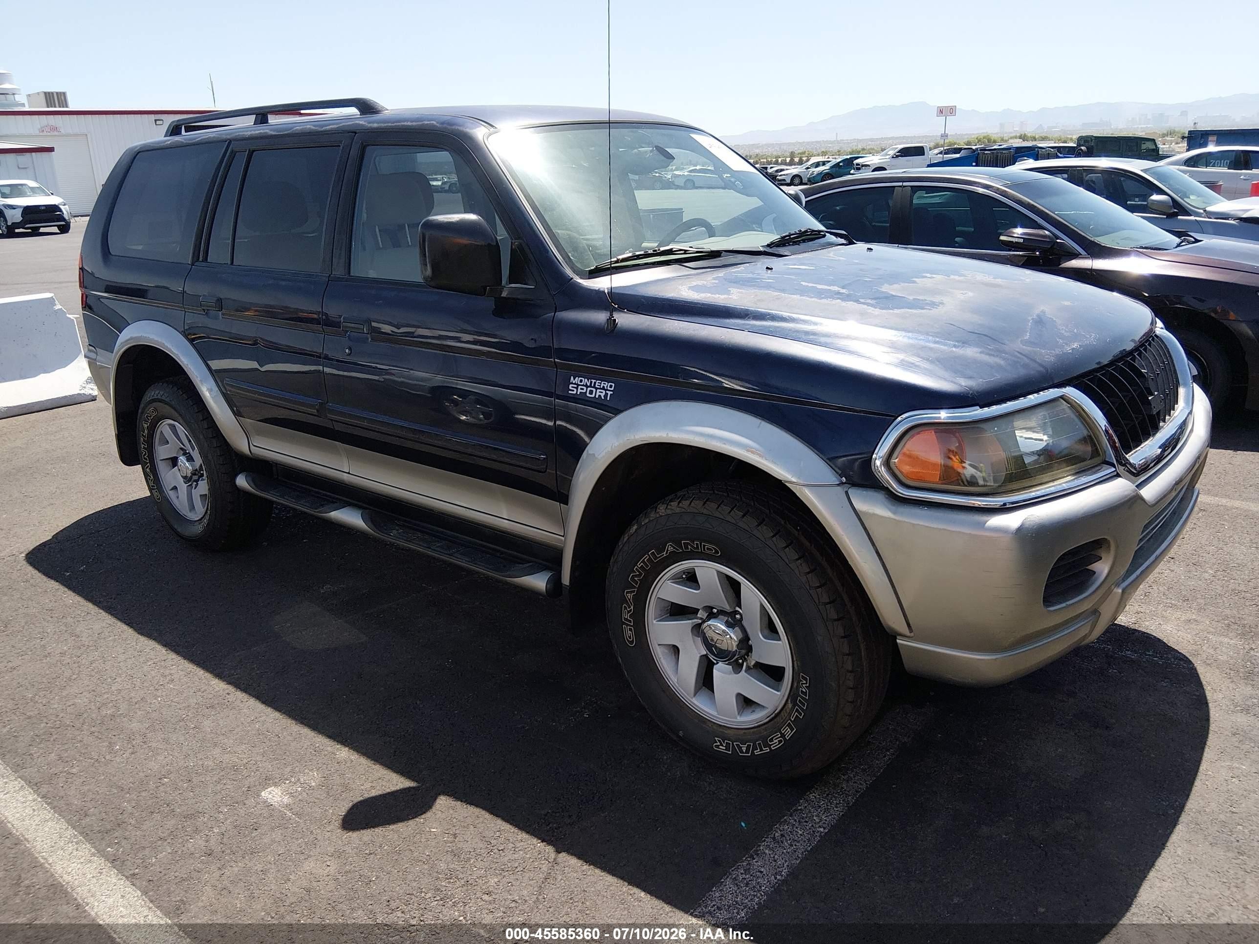 2002 Mitsubishi Montero Sport XLS, VIN JA4MT31R52J045899 — Front end