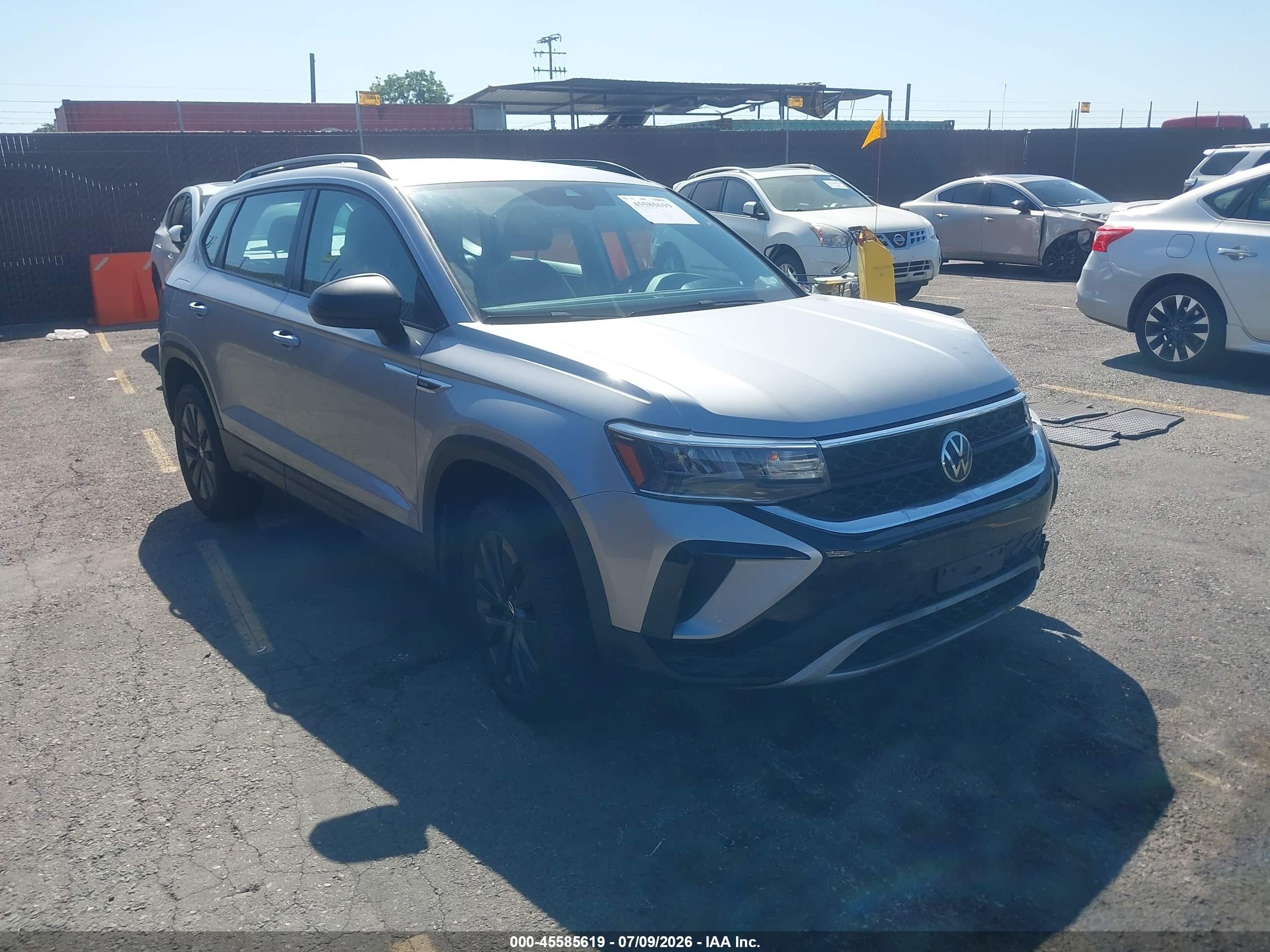 2024 Volkswagen Taos S, VIN 3VV5X7B26RM121037 — Front end