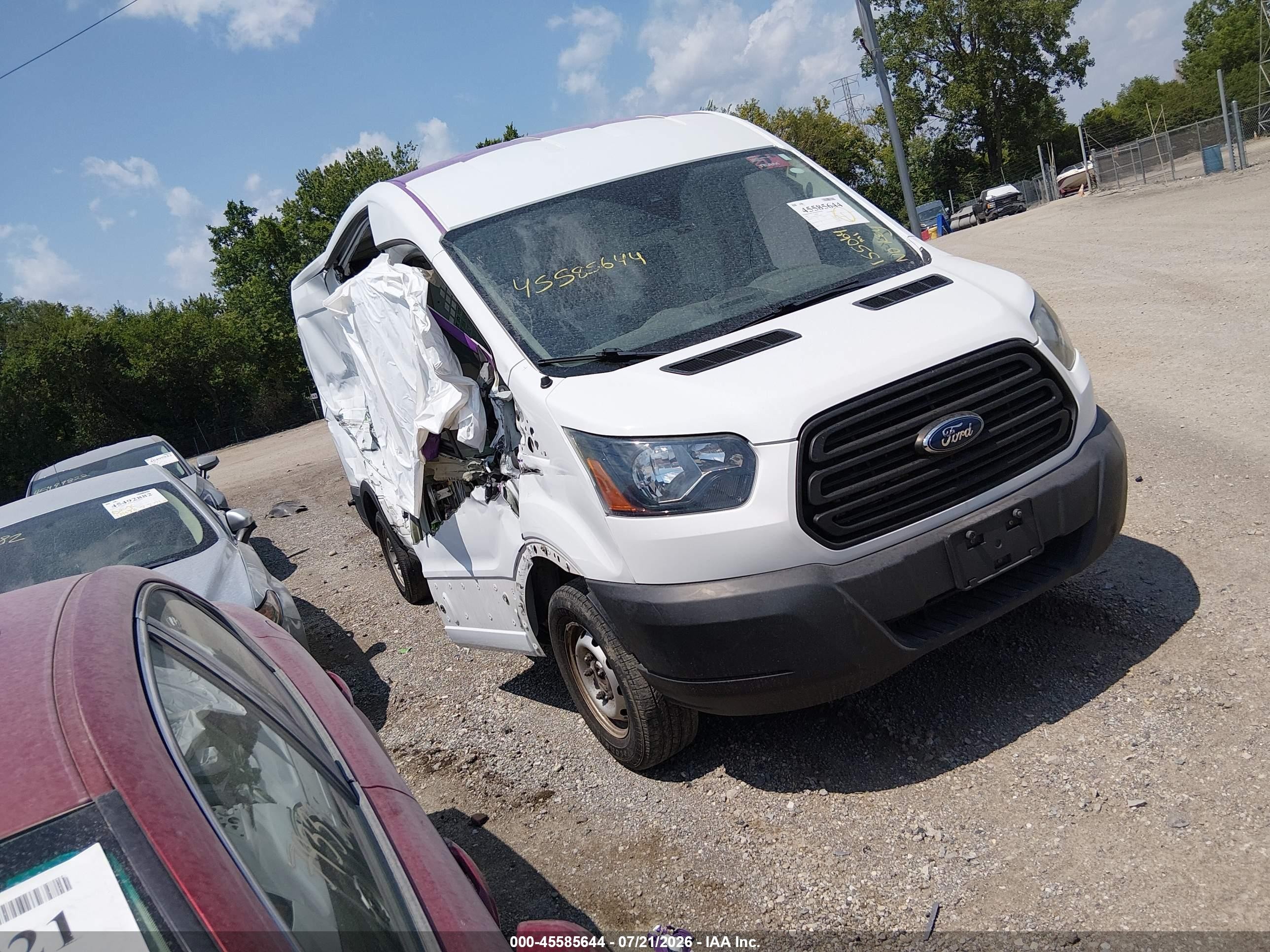 2019 Ford Transit, VIN 1FTYE2CM7KKA76076 — Side