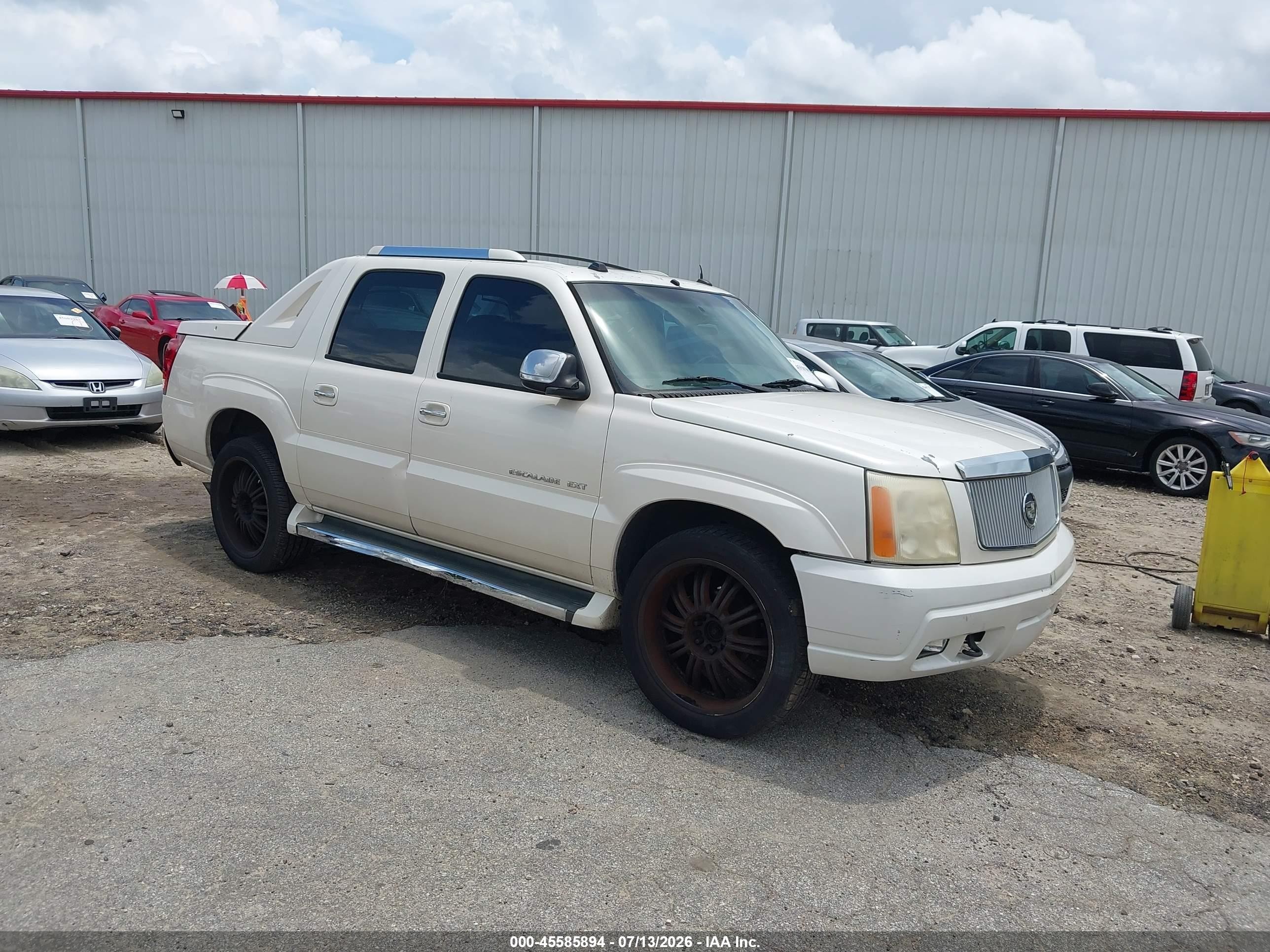 2005 Cadillac Escalade EXT, VIN 3GYEK62N45G148905 — Normal wear