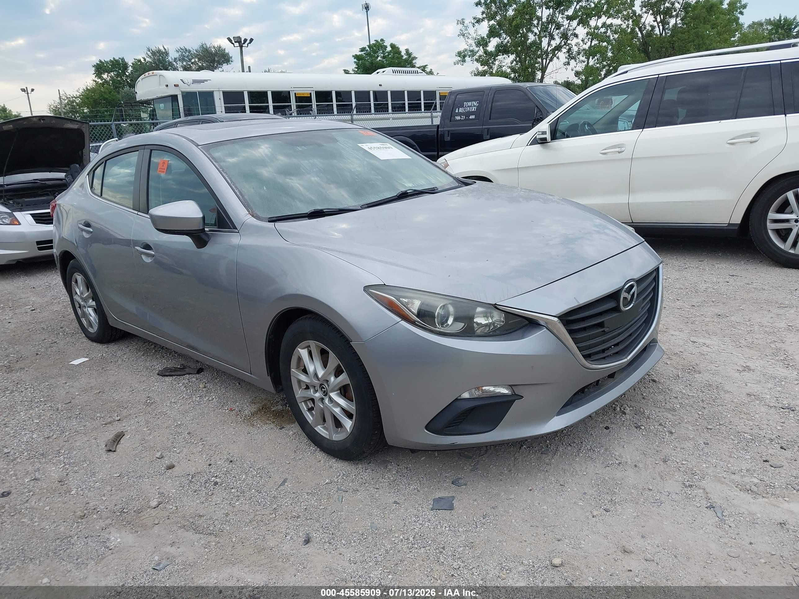 2014 Mazda 3 i Grand Touring, VIN JM1BM1W77E1150602 — Биологическое загрязнение
