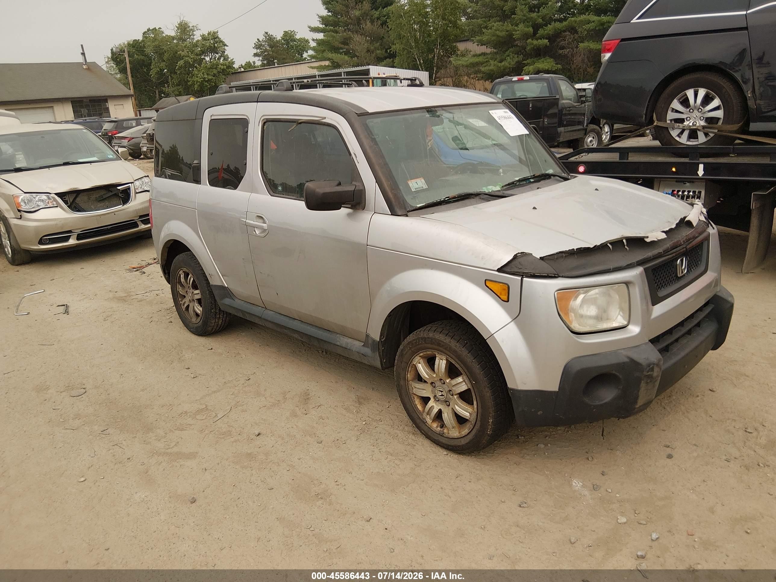 2006 Honda Element EX-P, VIN 5J6YH28766L017301 — Normal wear