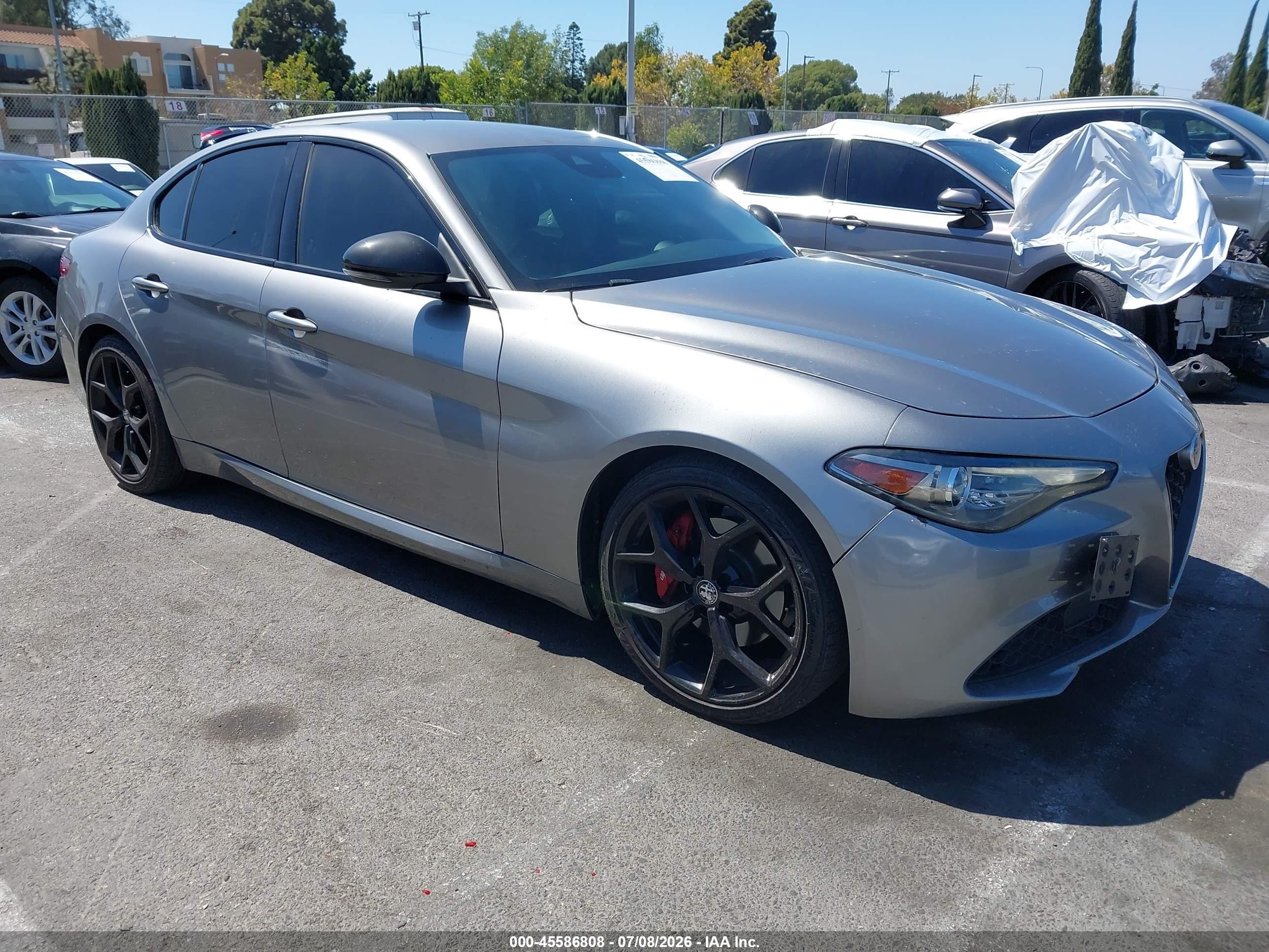 2020 Alfa Romeo Giulia, VIN ZARFAMAN2L7624327 — Undercarriage