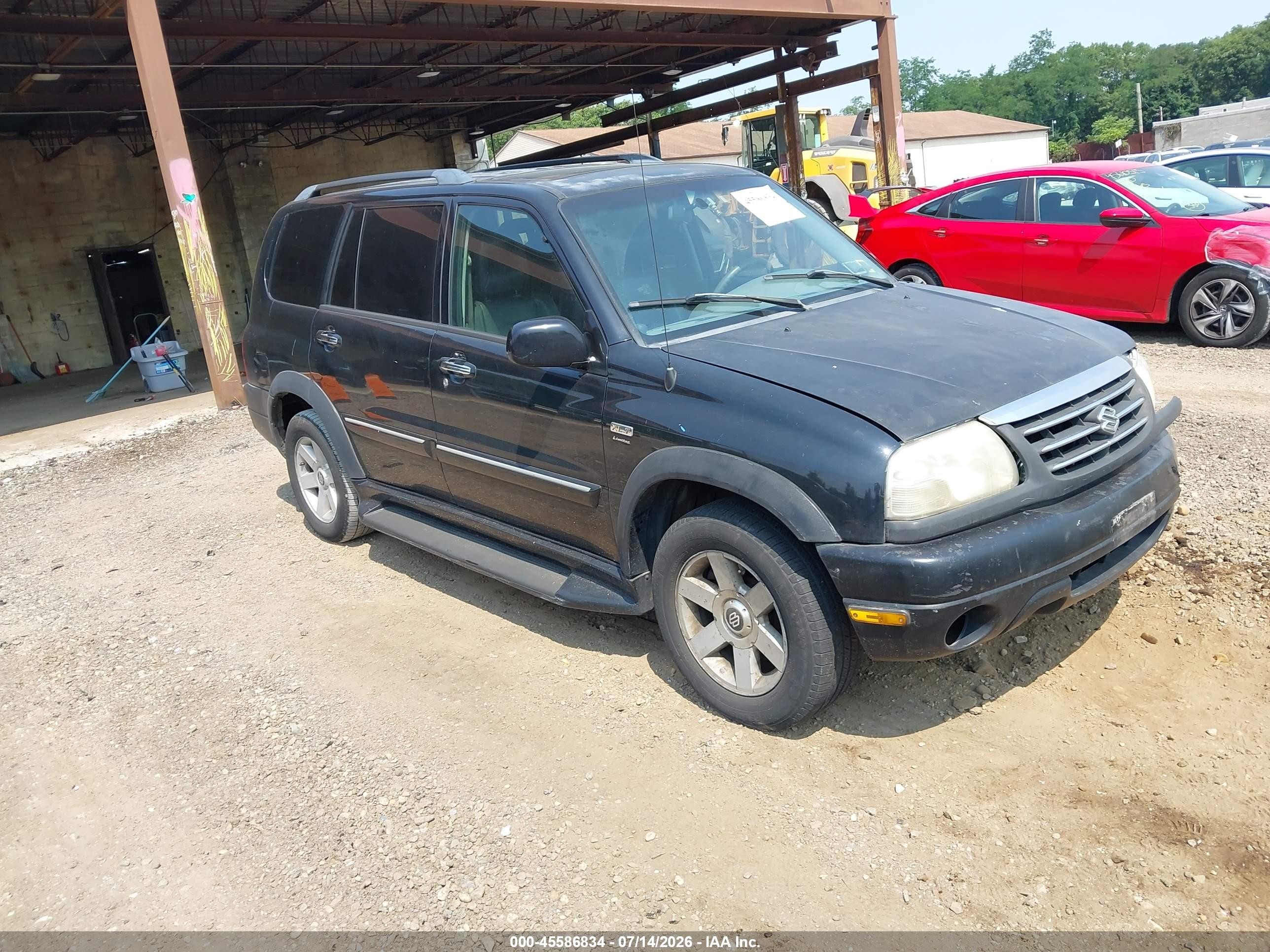 2001 Suzuki XL7 LX, VIN JS3TY92V714106041 — Front end