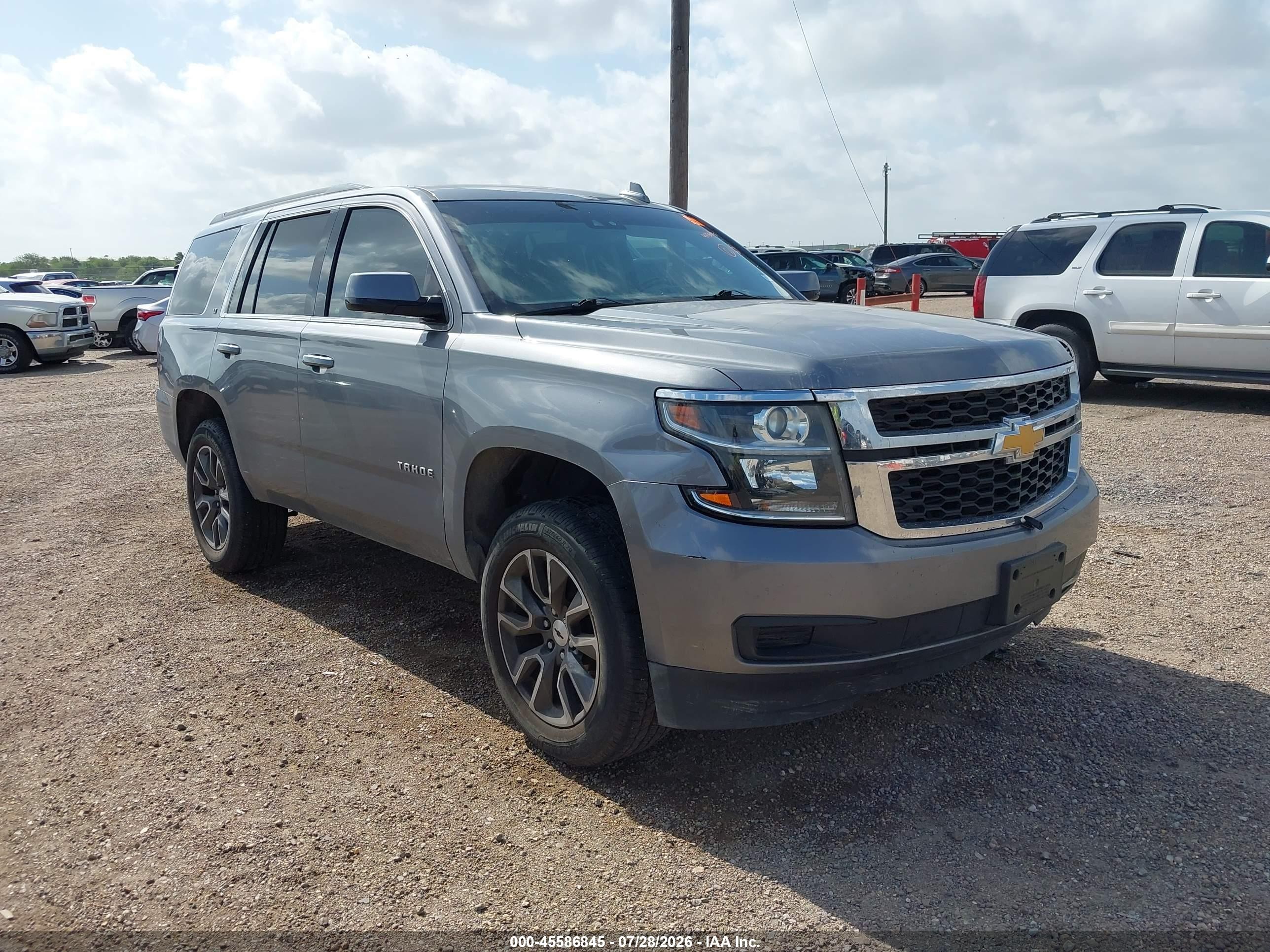 2019 Chevrolet Tahoe LT, VIN 1GNSCBKCXKR373328 — Normal wear