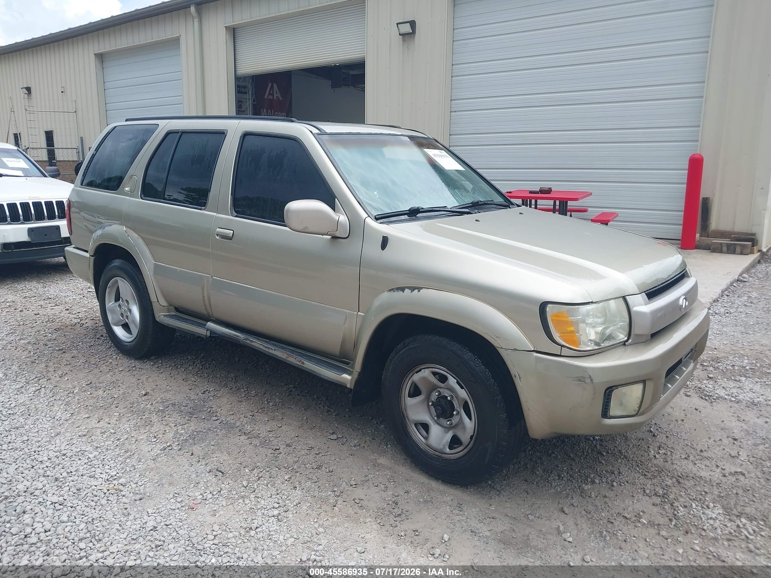2002 Infiniti QX4 Luxury, VIN JNRDR09YX2W255285 — Normal wear